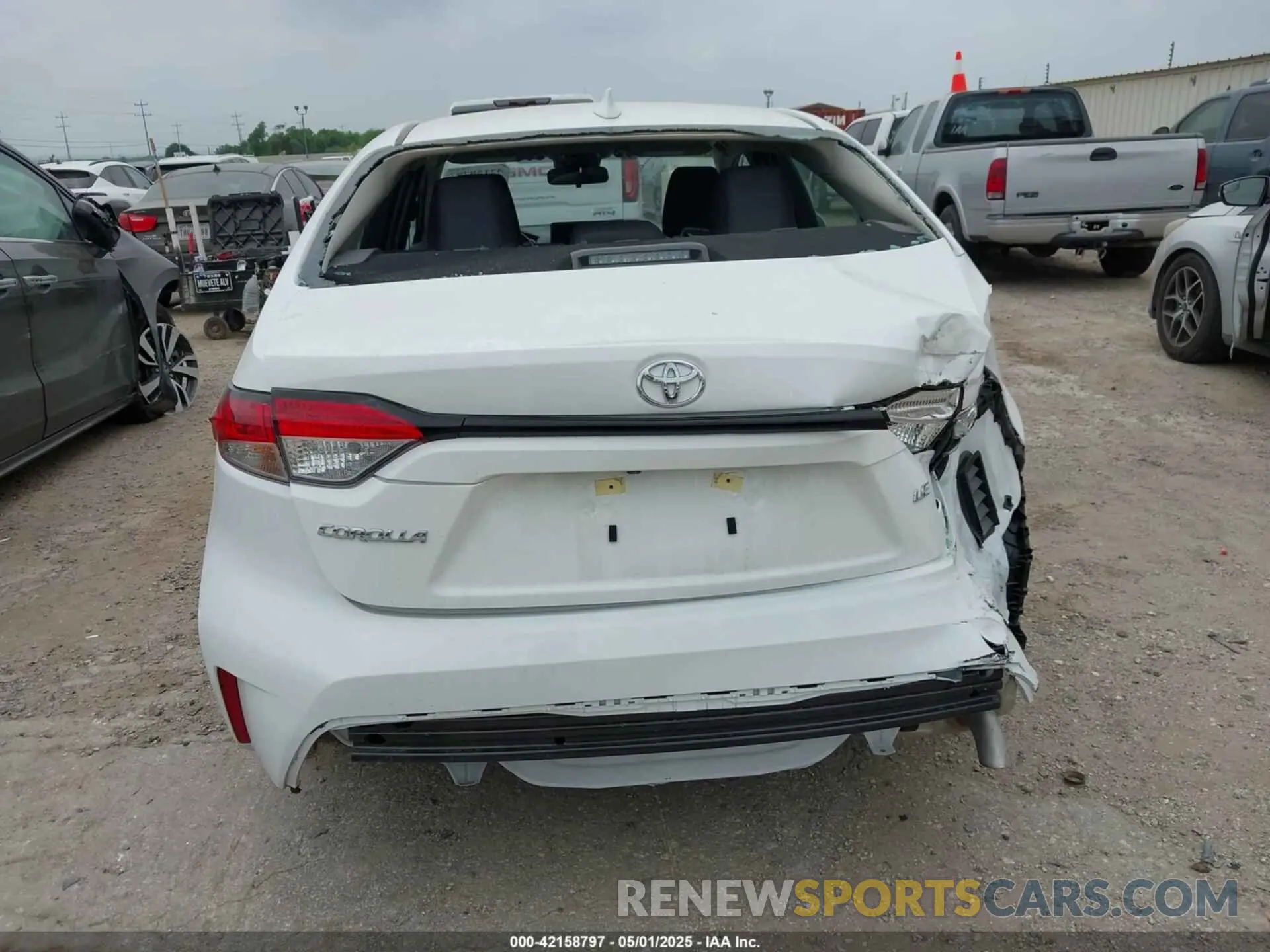 16 Photograph of a damaged car 5YFB4MDE1SP276772 TOYOTA COROLLA 2025