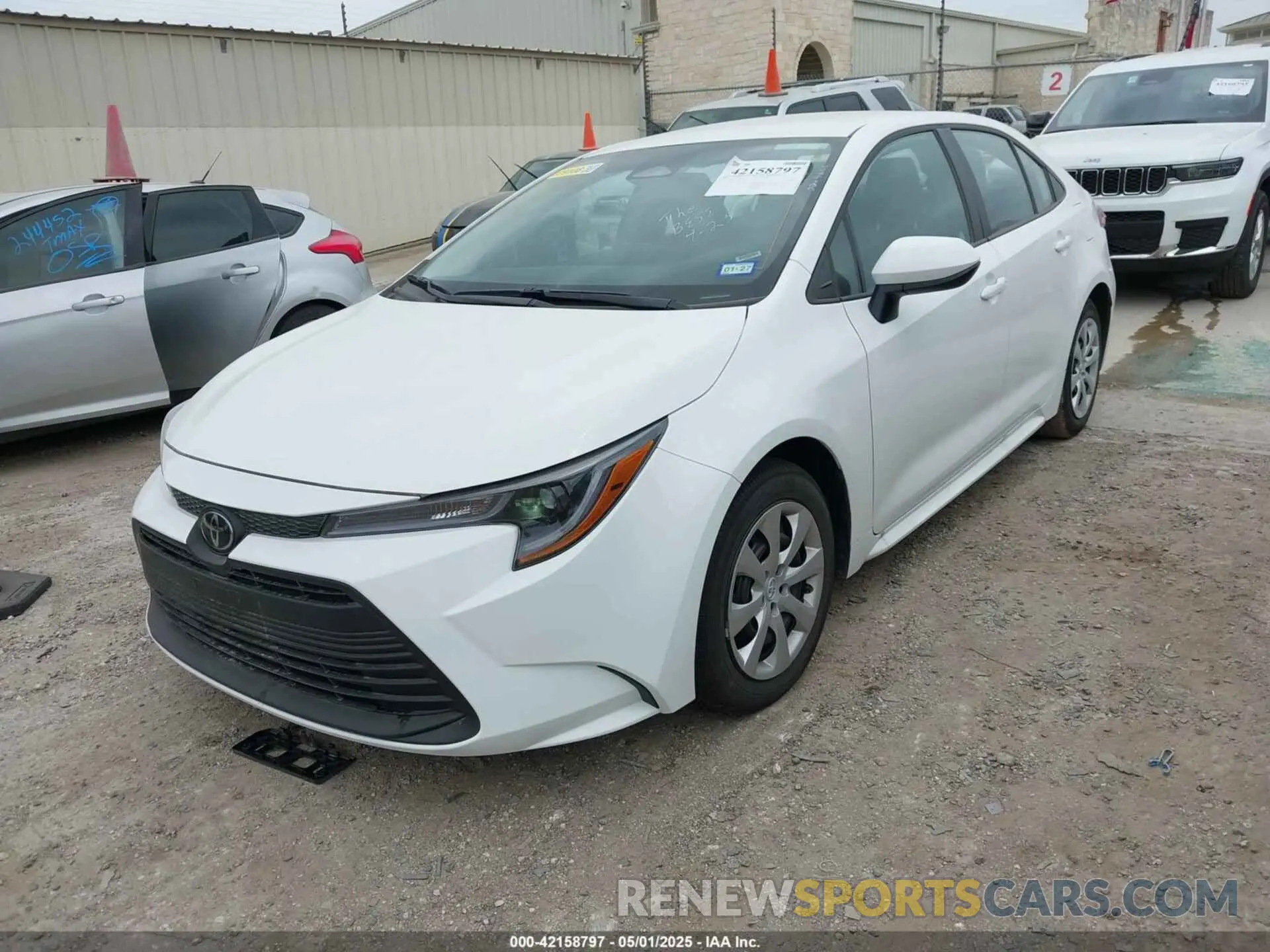 2 Photograph of a damaged car 5YFB4MDE1SP276772 TOYOTA COROLLA 2025