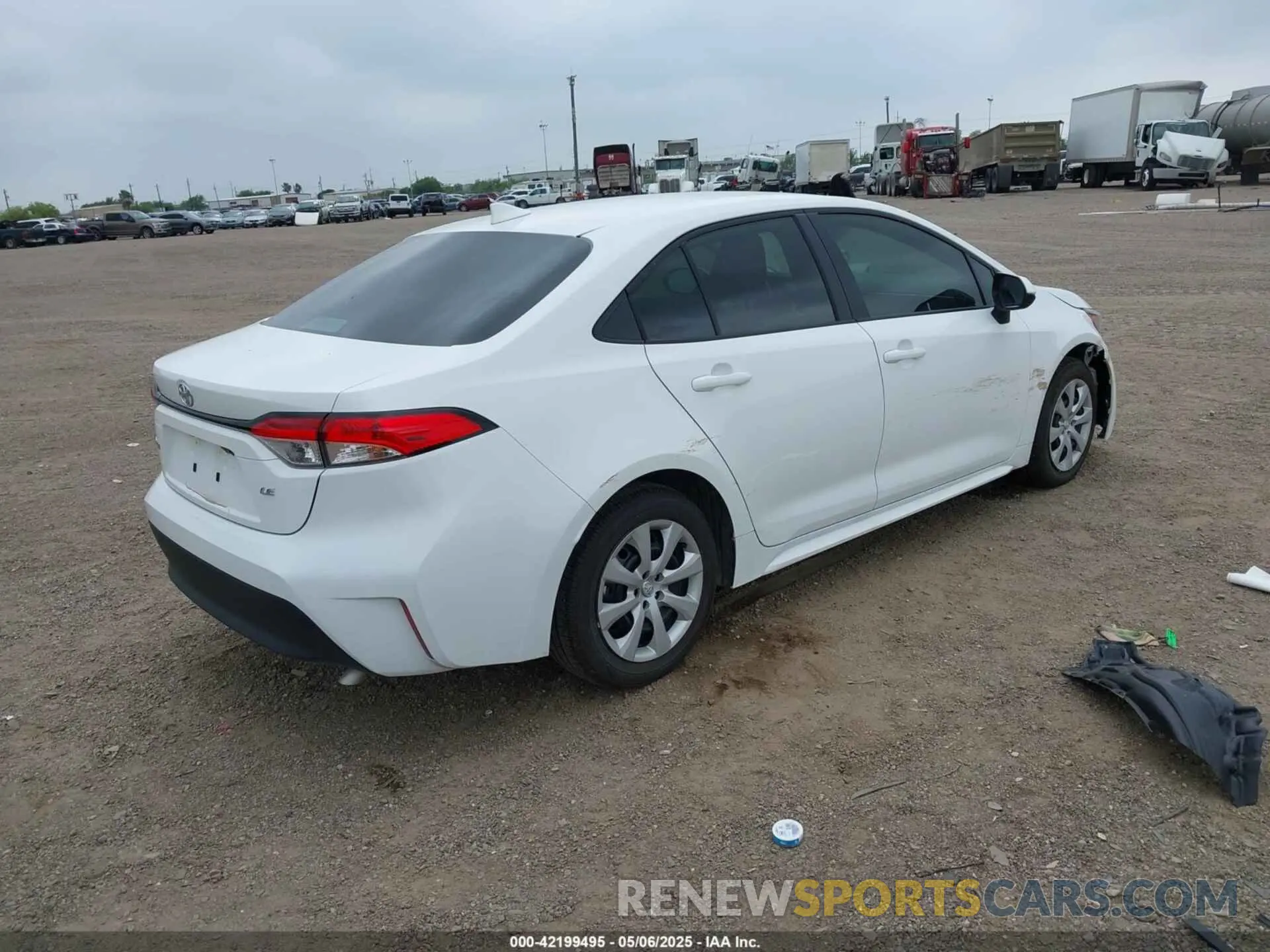 4 Photograph of a damaged car 5YFB4MDE1SP287125 TOYOTA COROLLA 2025