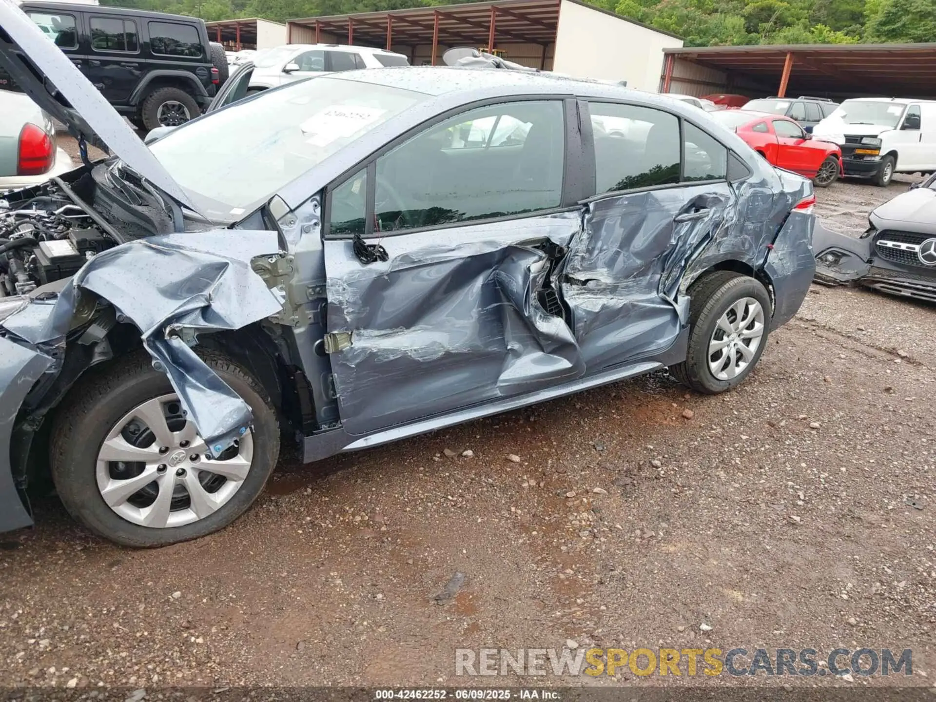 6 Photograph of a damaged car 5YFB4MDE1SP294222 TOYOTA COROLLA 2025