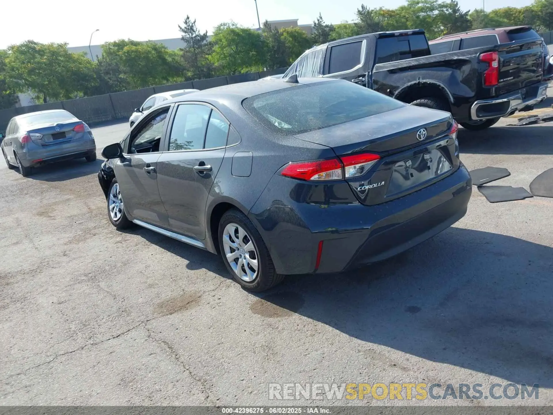 3 Photograph of a damaged car 5YFB4MDE1SP300553 TOYOTA COROLLA 2025