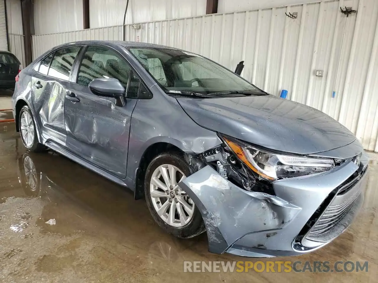4 Photograph of a damaged car 5YFB4MDE2SP230920 TOYOTA COROLLA 2025