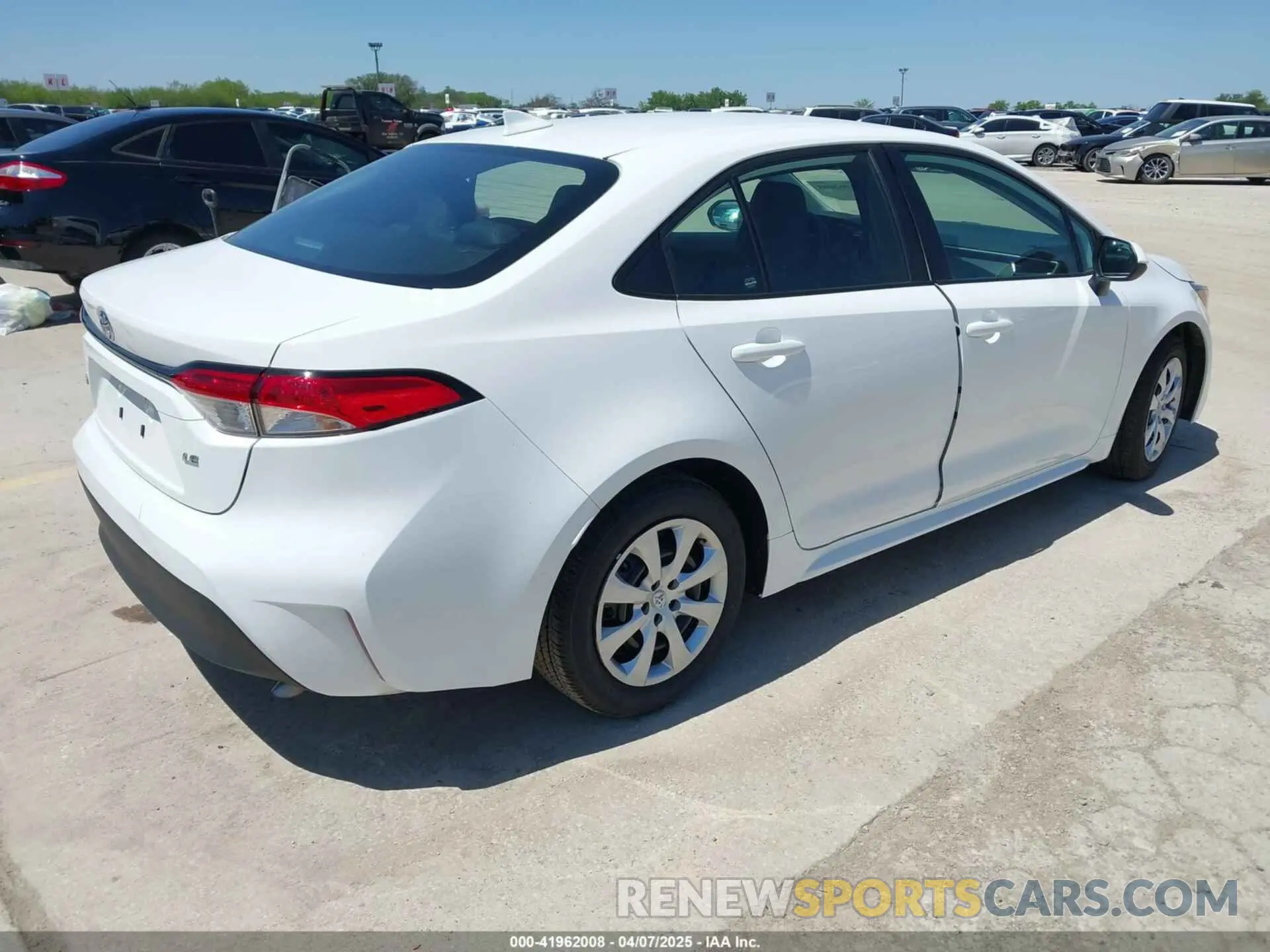 4 Photograph of a damaged car 5YFB4MDE2SP238600 TOYOTA COROLLA 2025