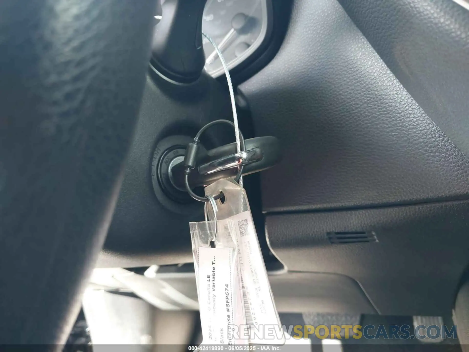 11 Photograph of a damaged car 5YFB4MDE2SP242260 TOYOTA COROLLA 2025