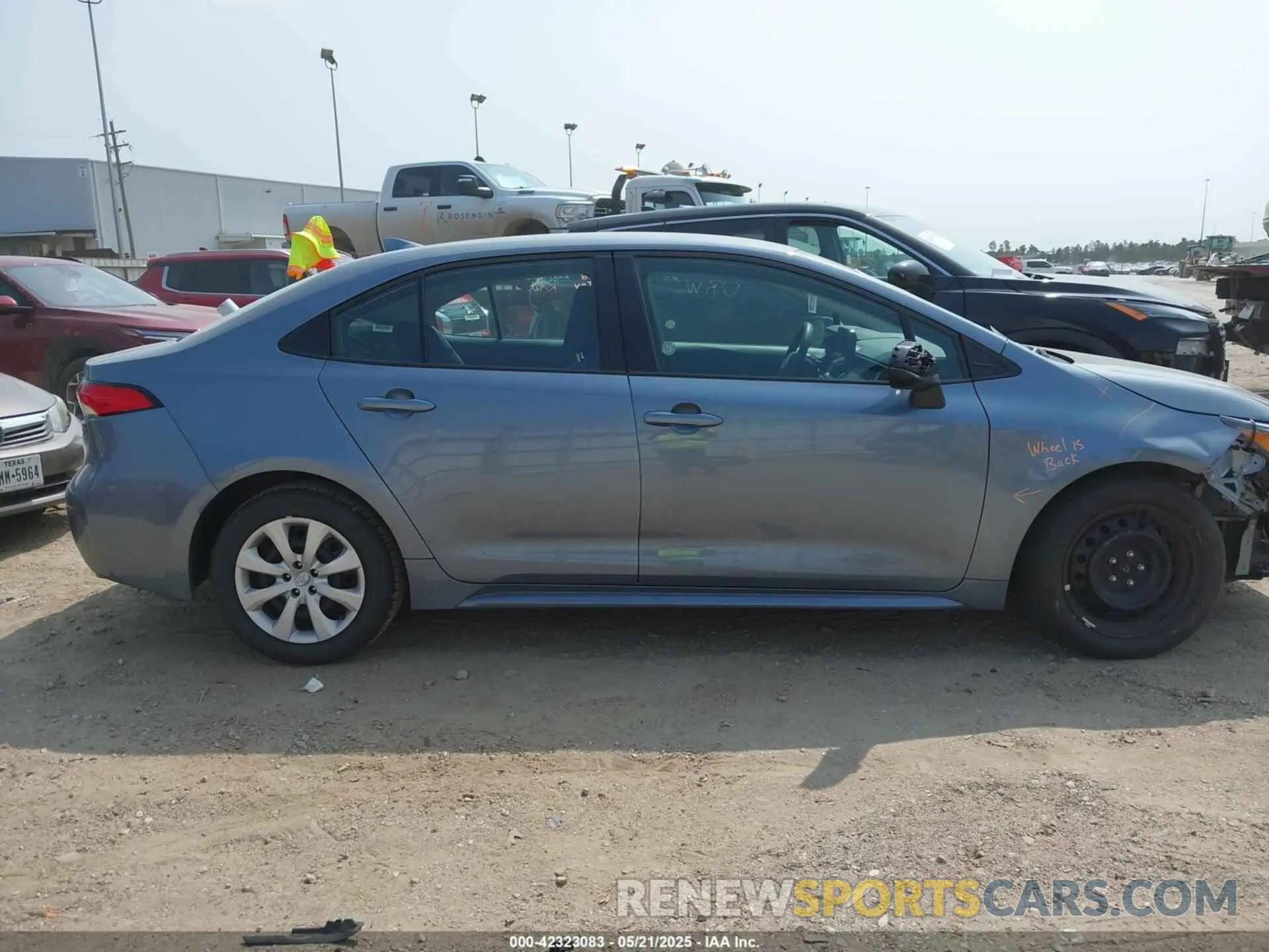 14 Photograph of a damaged car 5YFB4MDE2SP242937 TOYOTA COROLLA 2025