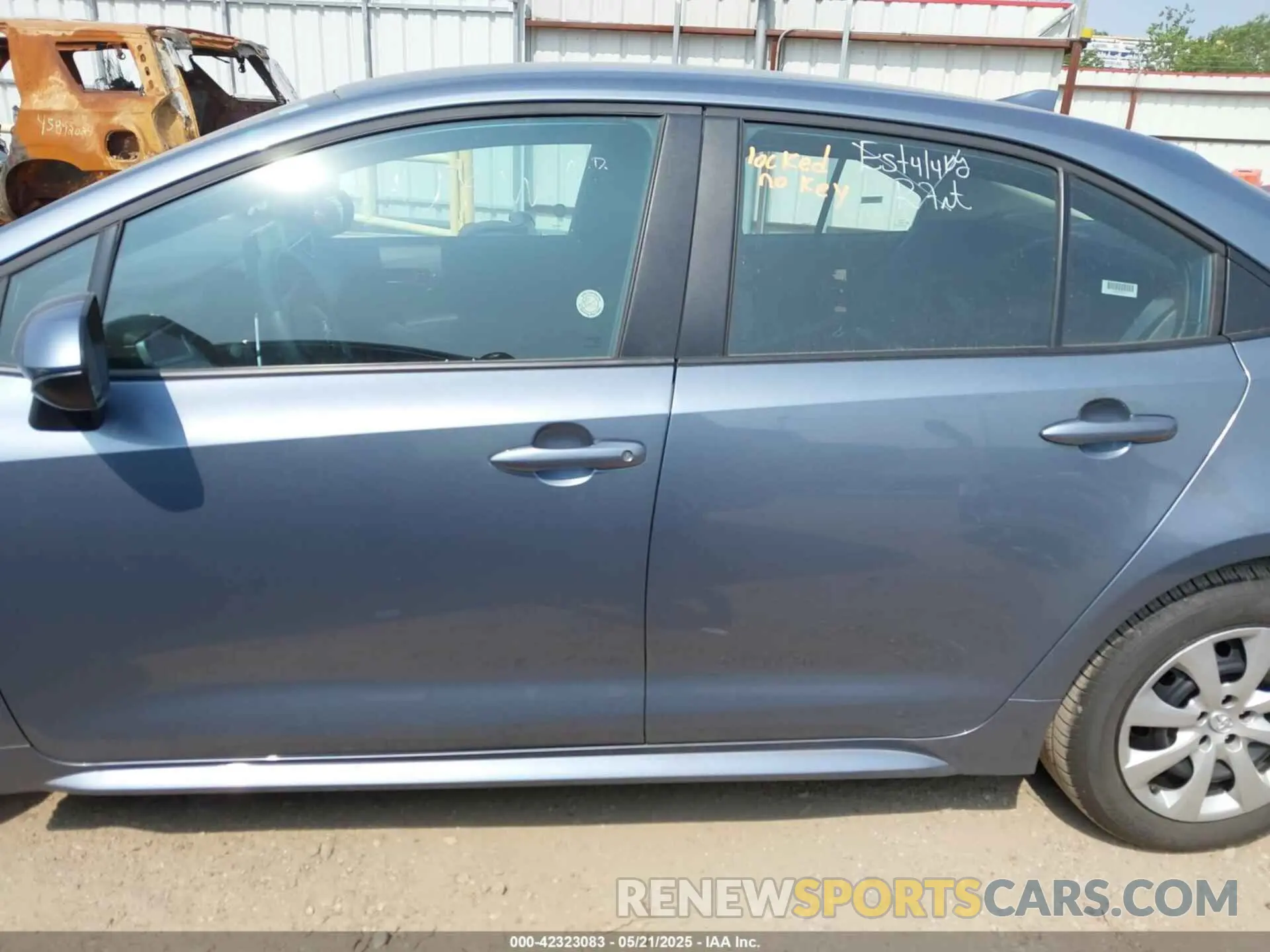 15 Photograph of a damaged car 5YFB4MDE2SP242937 TOYOTA COROLLA 2025
