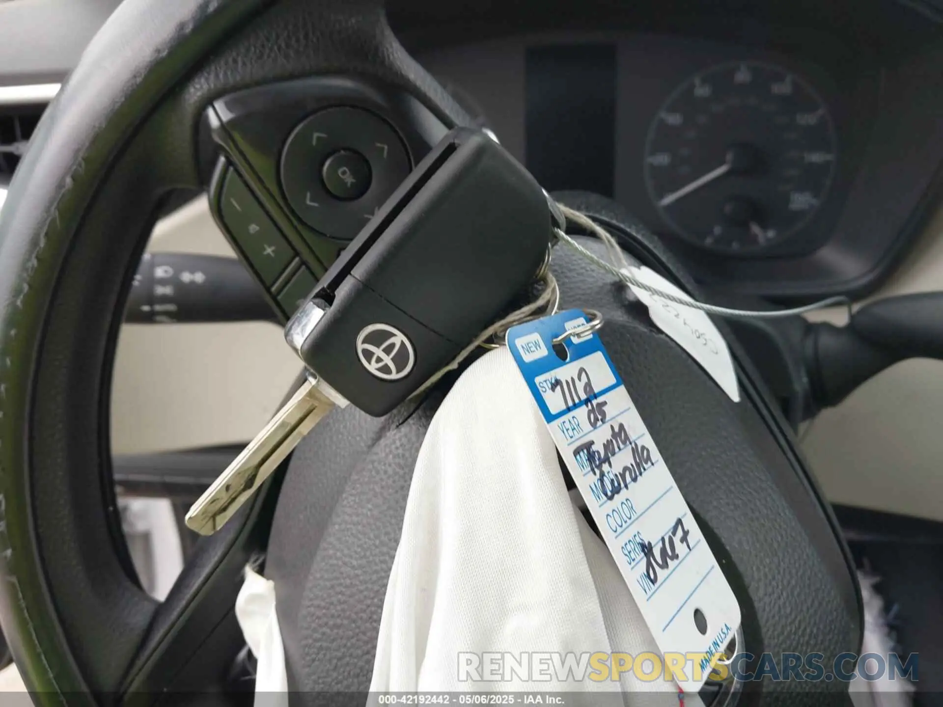 11 Photograph of a damaged car 5YFB4MDE2SP258667 TOYOTA COROLLA 2025