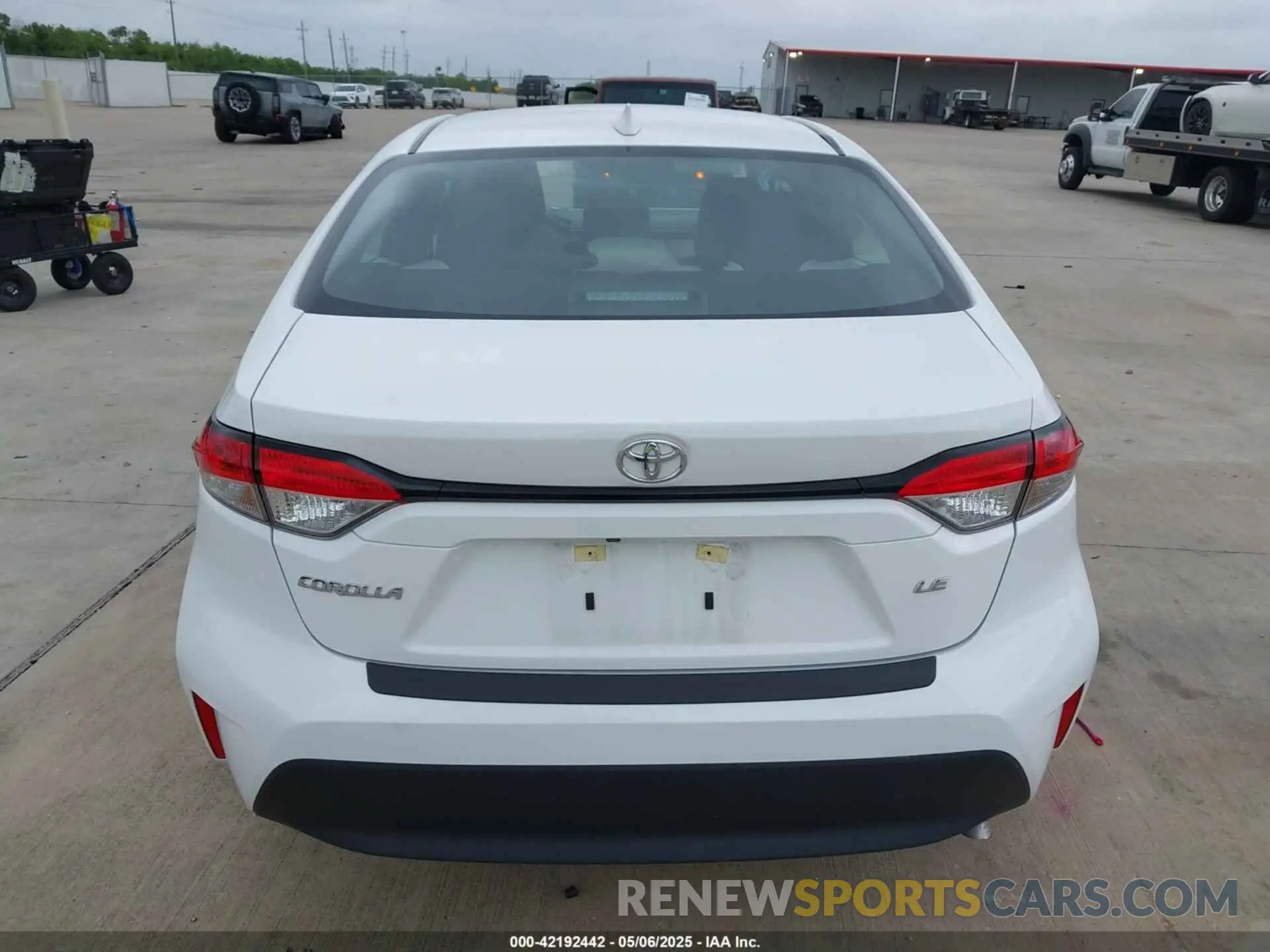 16 Photograph of a damaged car 5YFB4MDE2SP258667 TOYOTA COROLLA 2025