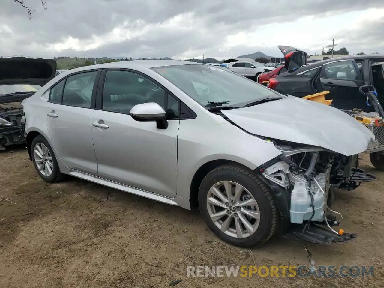 4 Photograph of a damaged car 5YFB4MDE2SP266977 TOYOTA COROLLA 2025