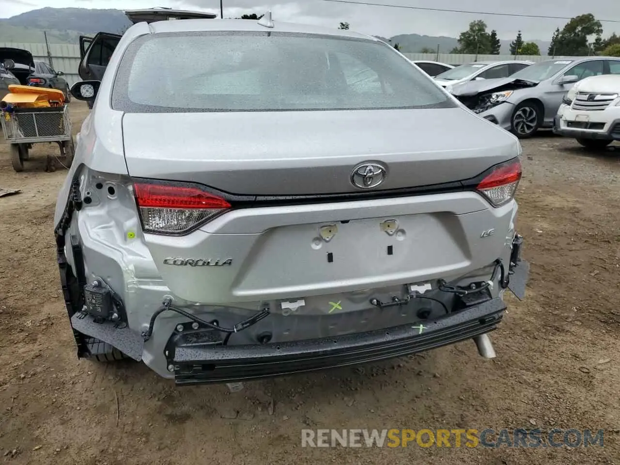 6 Photograph of a damaged car 5YFB4MDE2SP266977 TOYOTA COROLLA 2025