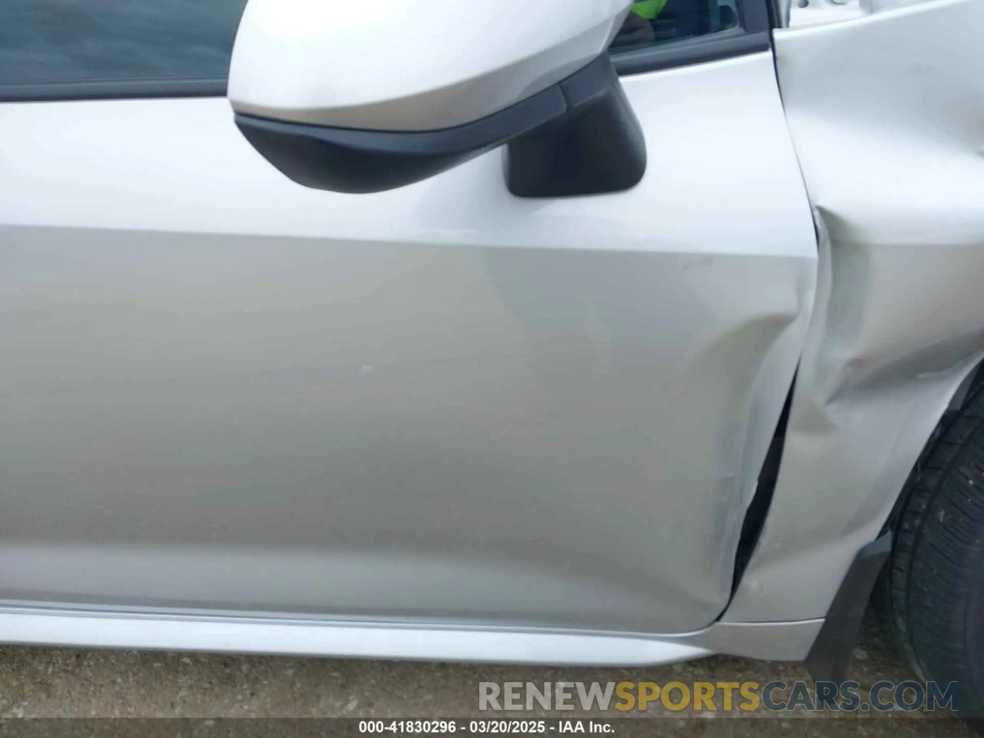 18 Photograph of a damaged car 5YFB4MDE2SP277672 TOYOTA COROLLA 2025
