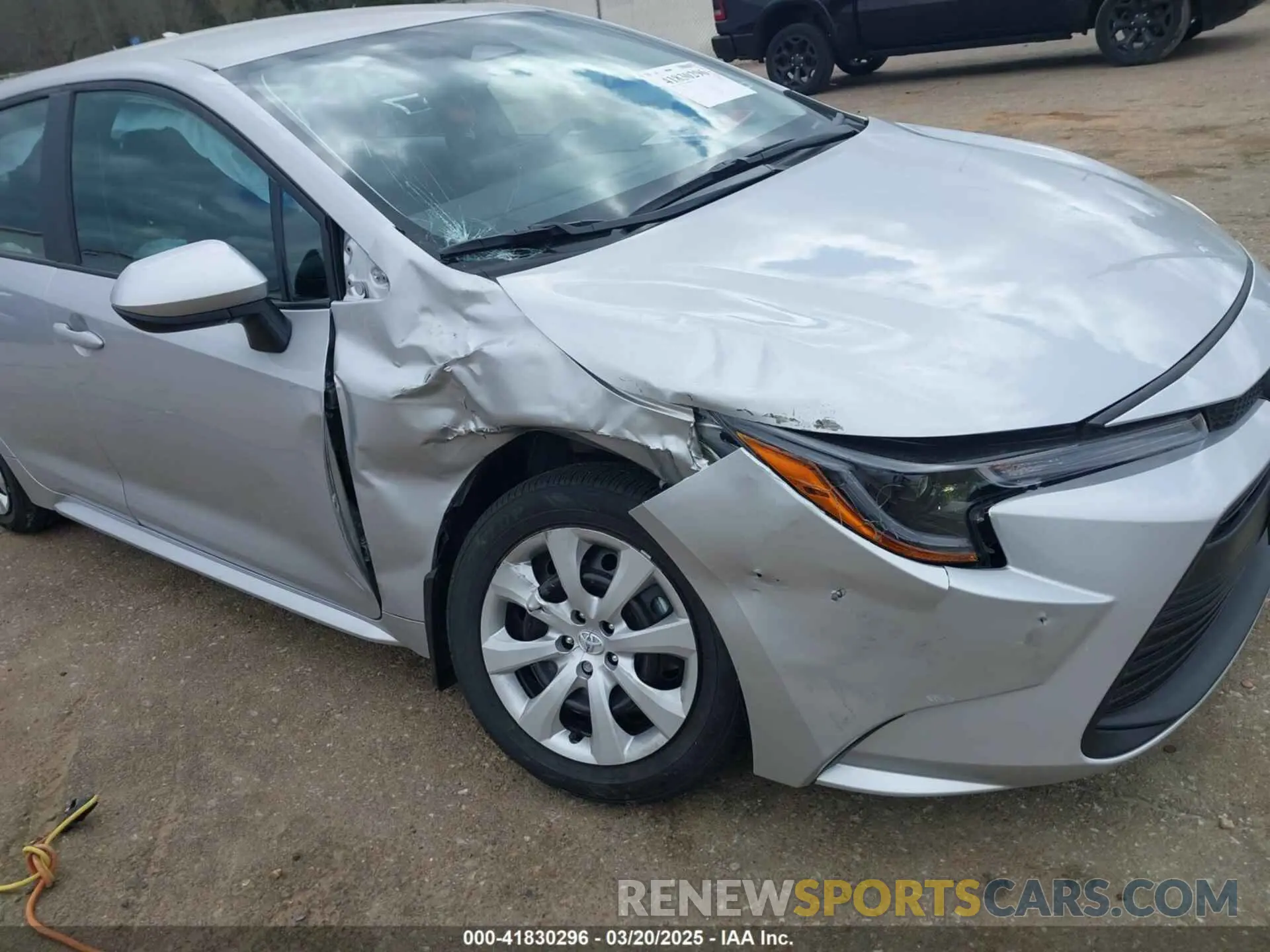 6 Photograph of a damaged car 5YFB4MDE2SP277672 TOYOTA COROLLA 2025