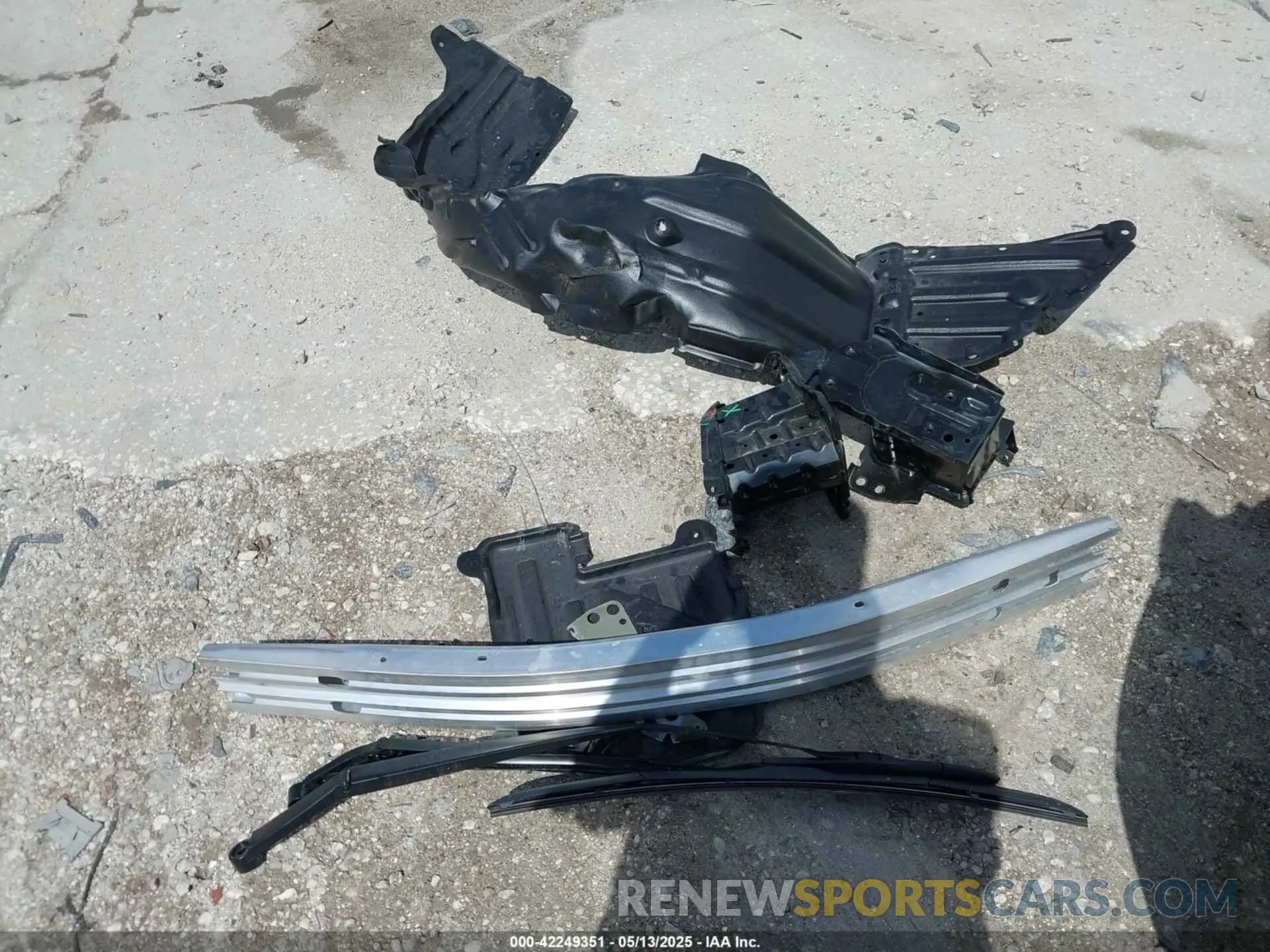12 Photograph of a damaged car 5YFB4MDE2SP278126 TOYOTA COROLLA 2025