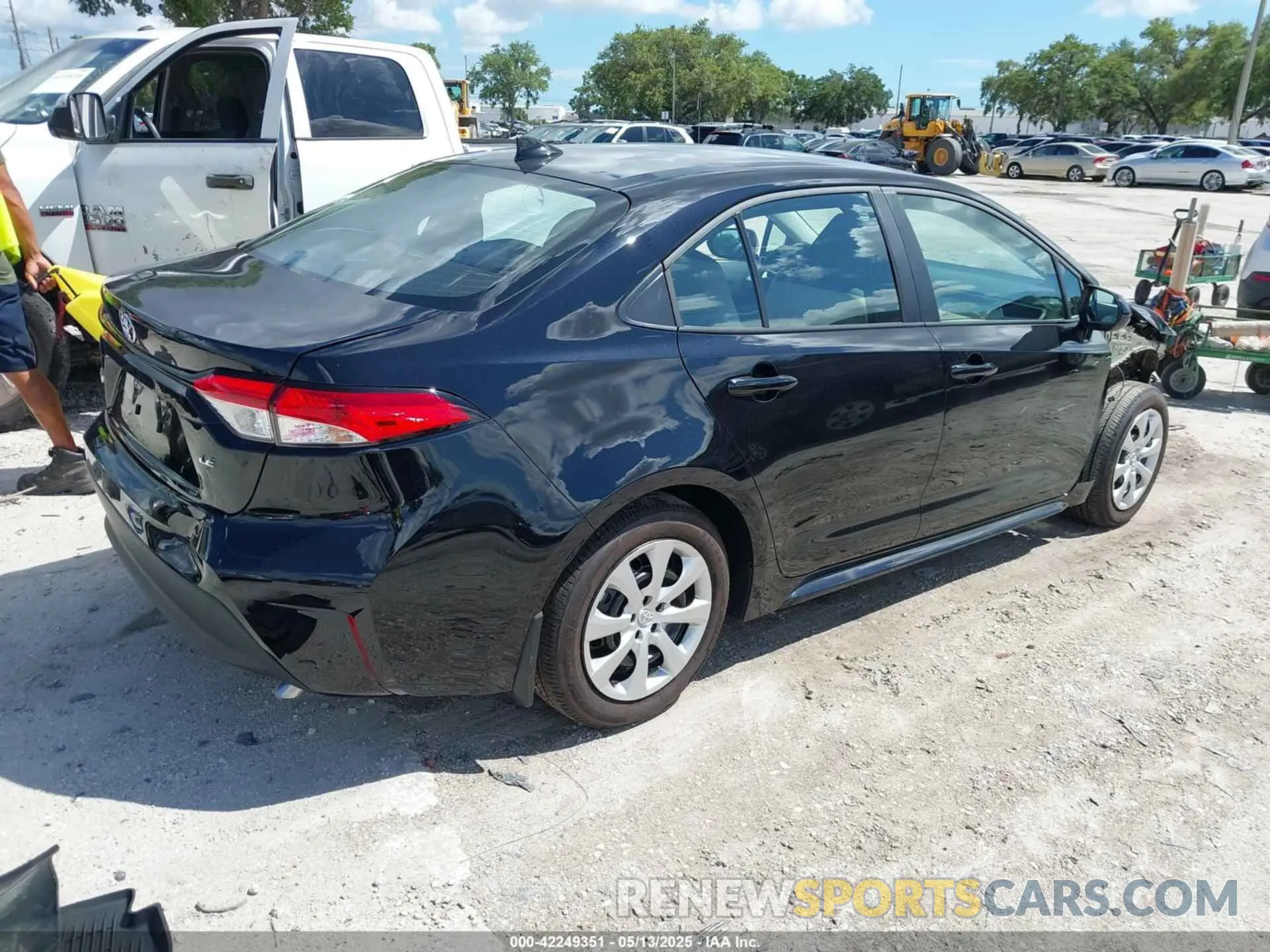4 Photograph of a damaged car 5YFB4MDE2SP278126 TOYOTA COROLLA 2025