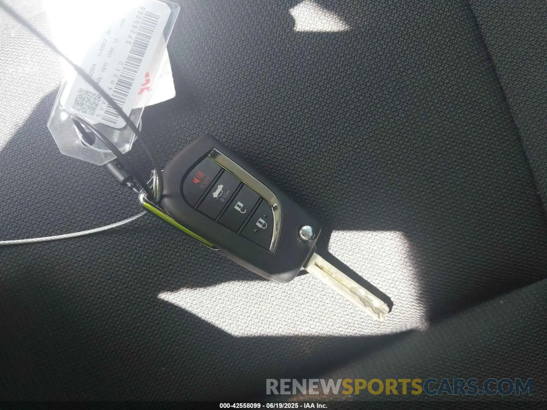 11 Photograph of a damaged car 5YFB4MDE2SP285206 TOYOTA COROLLA 2025