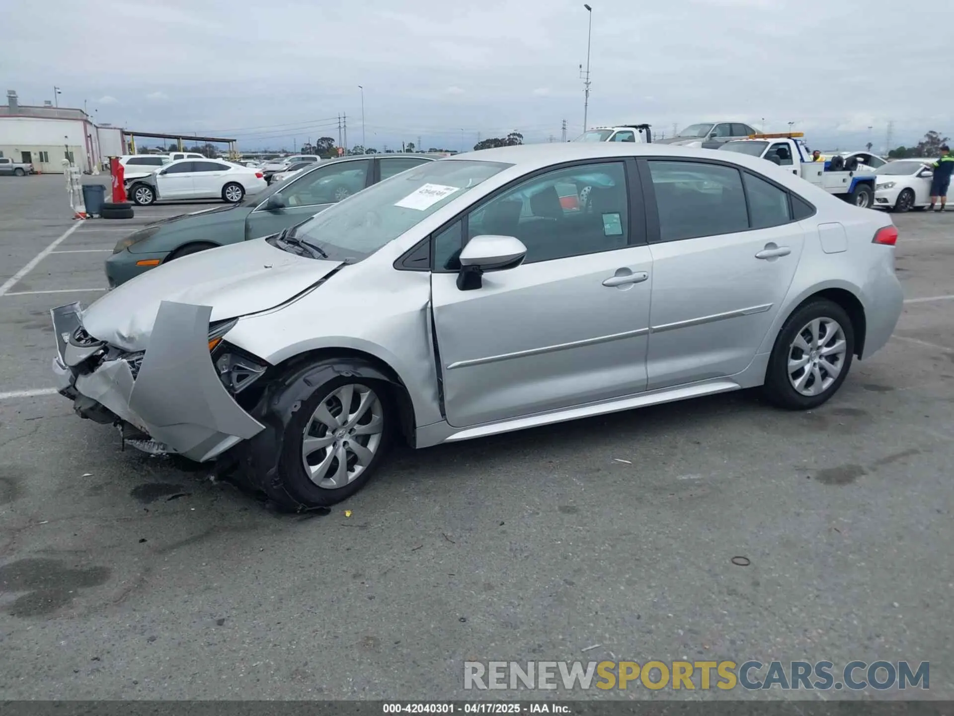 15 Photograph of a damaged car 5YFB4MDE3SP244096 TOYOTA COROLLA 2025