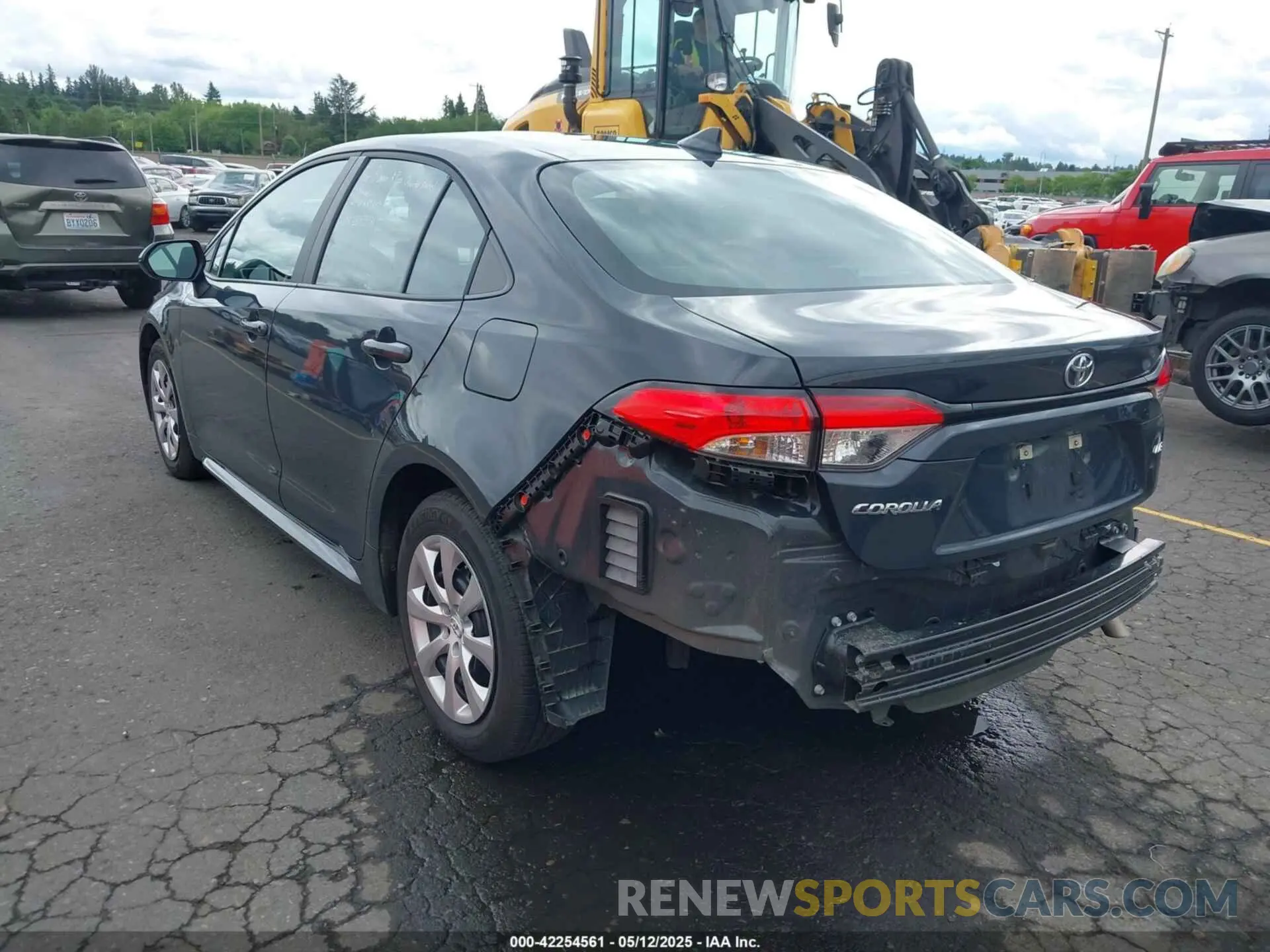 3 Photograph of a damaged car 5YFB4MDE3SP246432 TOYOTA COROLLA 2025