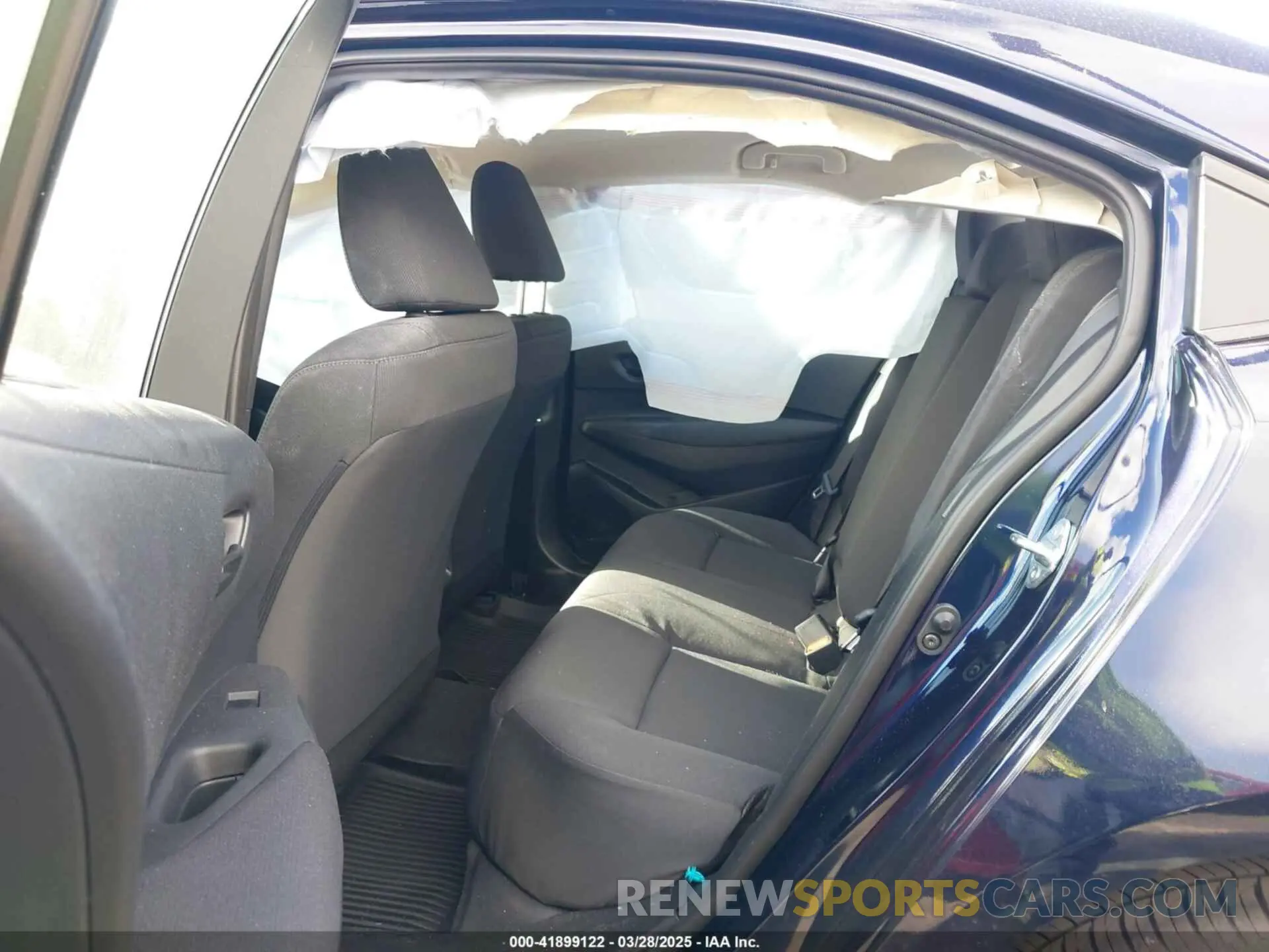 8 Photograph of a damaged car 5YFB4MDE3SP247242 TOYOTA COROLLA 2025
