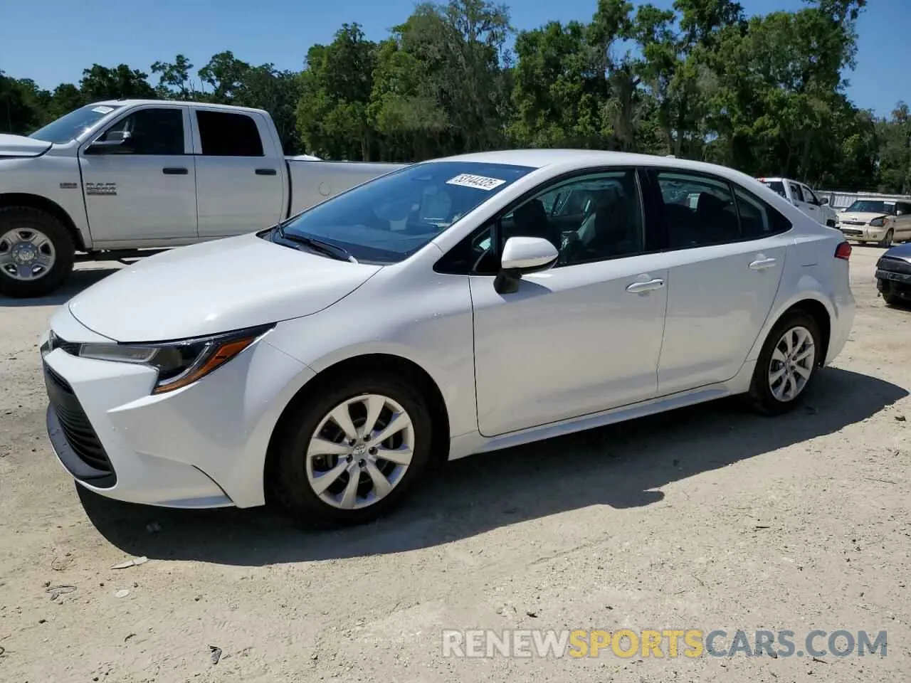 1 Photograph of a damaged car 5YFB4MDE3SP247953 TOYOTA COROLLA 2025