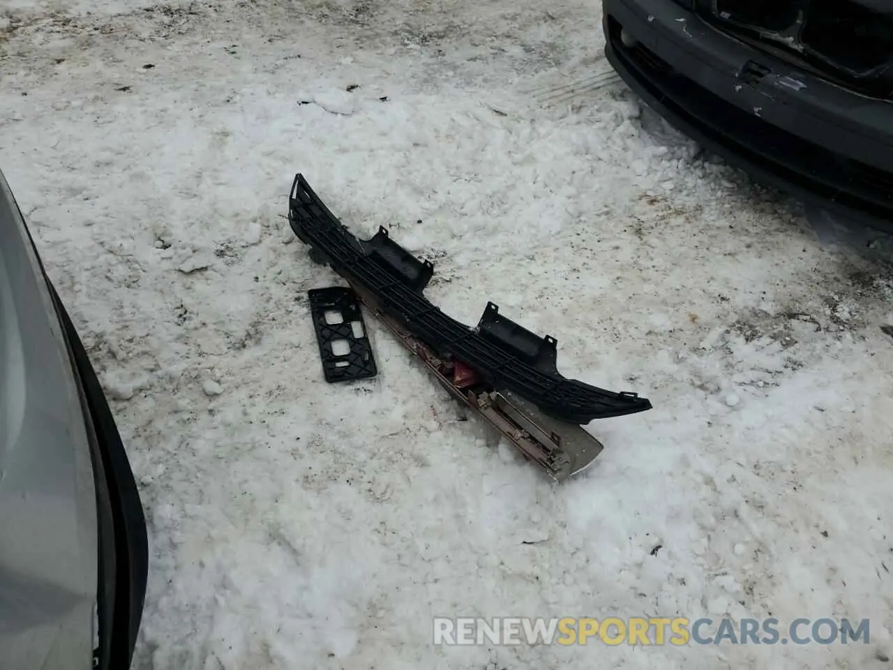 12 Photograph of a damaged car 5YFB4MDE3SP248388 TOYOTA COROLLA 2025