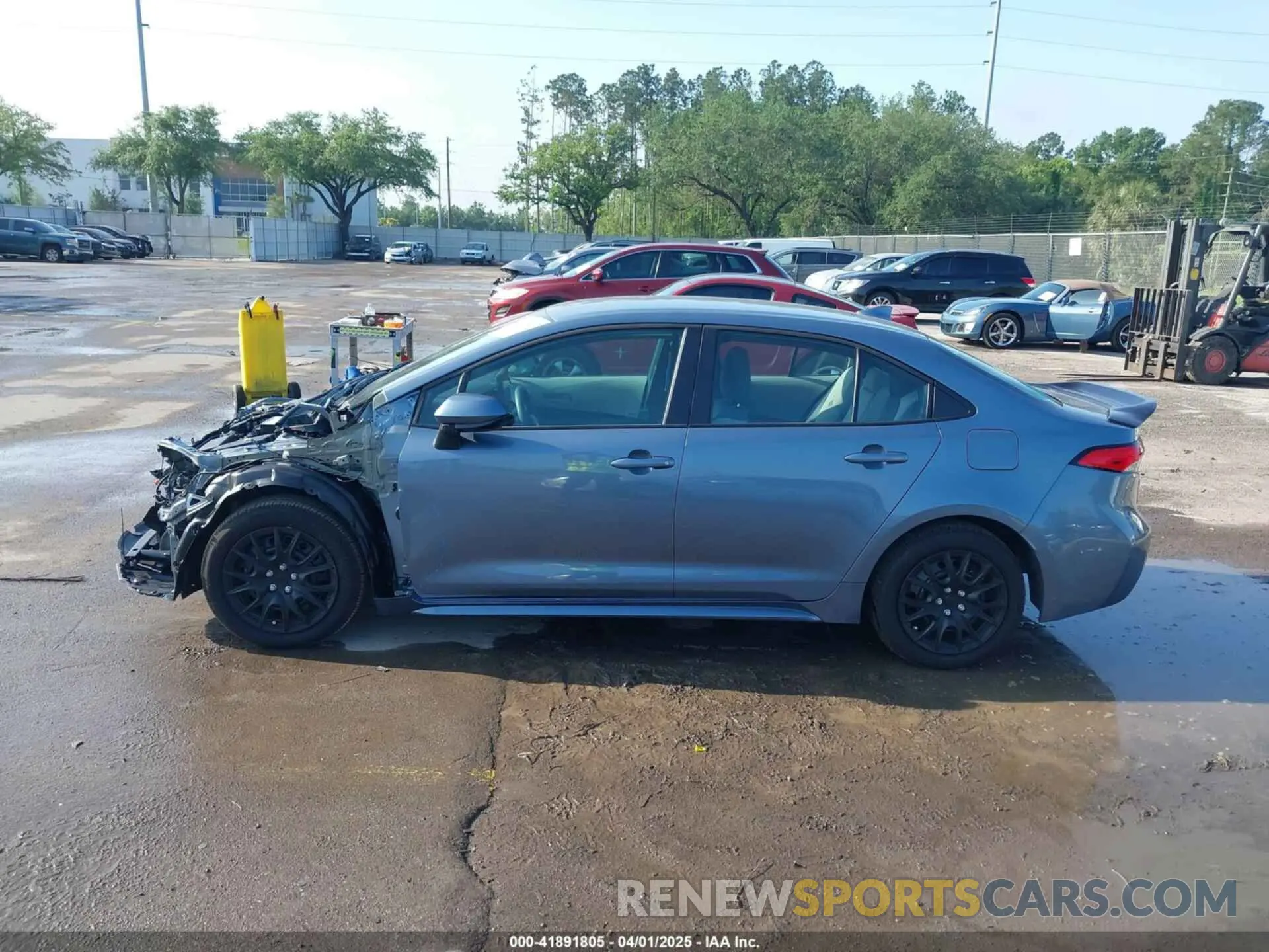 15 Photograph of a damaged car 5YFB4MDE3SP253736 TOYOTA COROLLA 2025