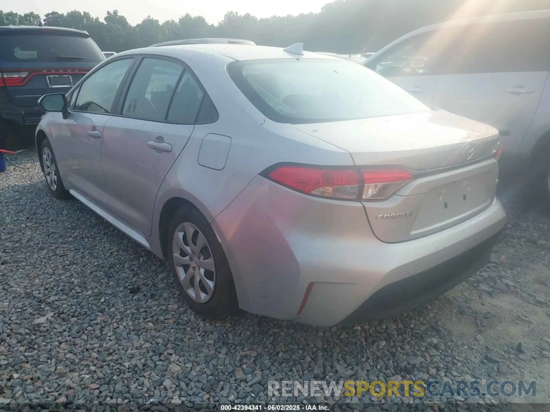 3 Photograph of a damaged car 5YFB4MDE3SP258161 TOYOTA COROLLA 2025
