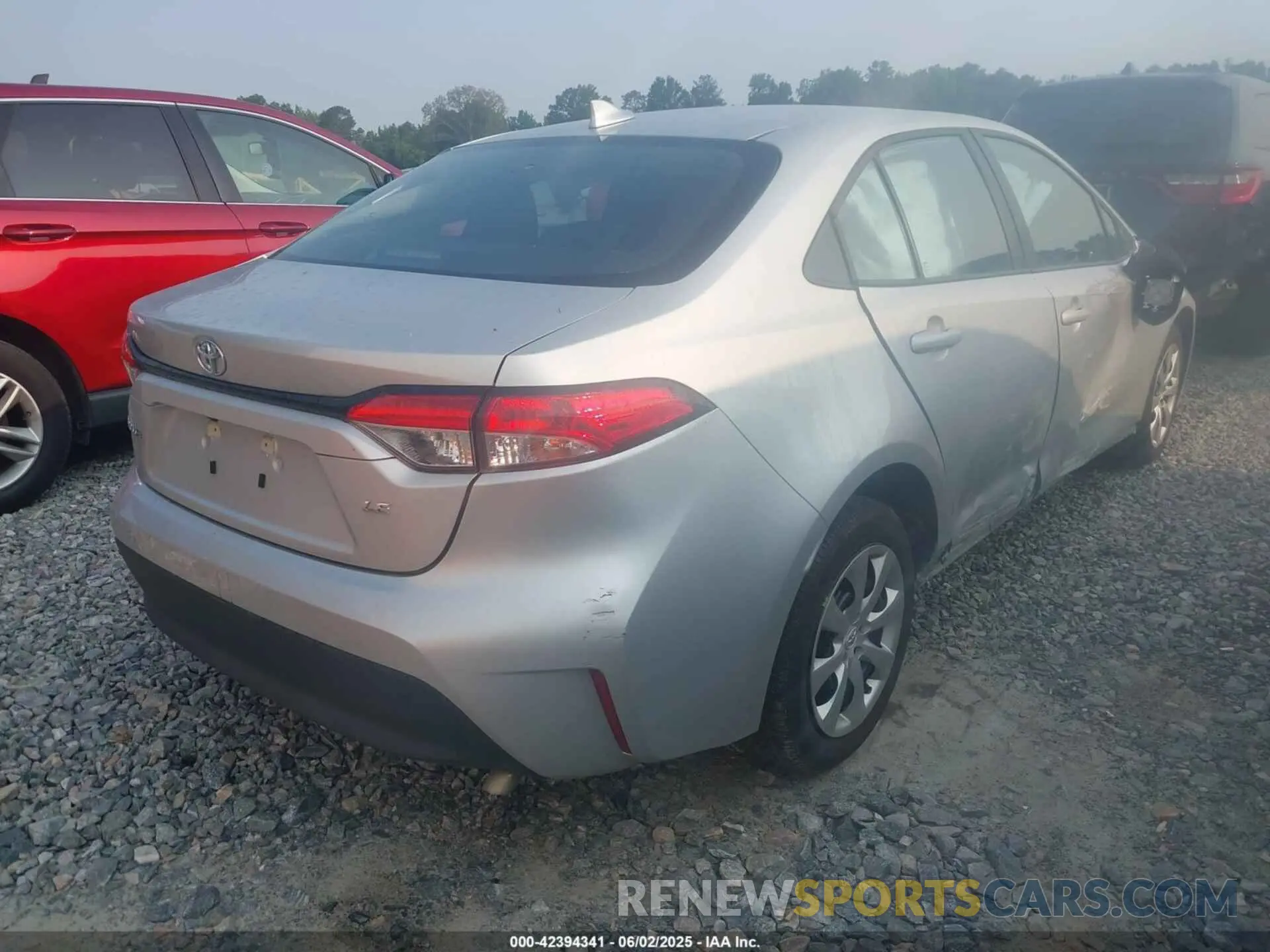 4 Photograph of a damaged car 5YFB4MDE3SP258161 TOYOTA COROLLA 2025