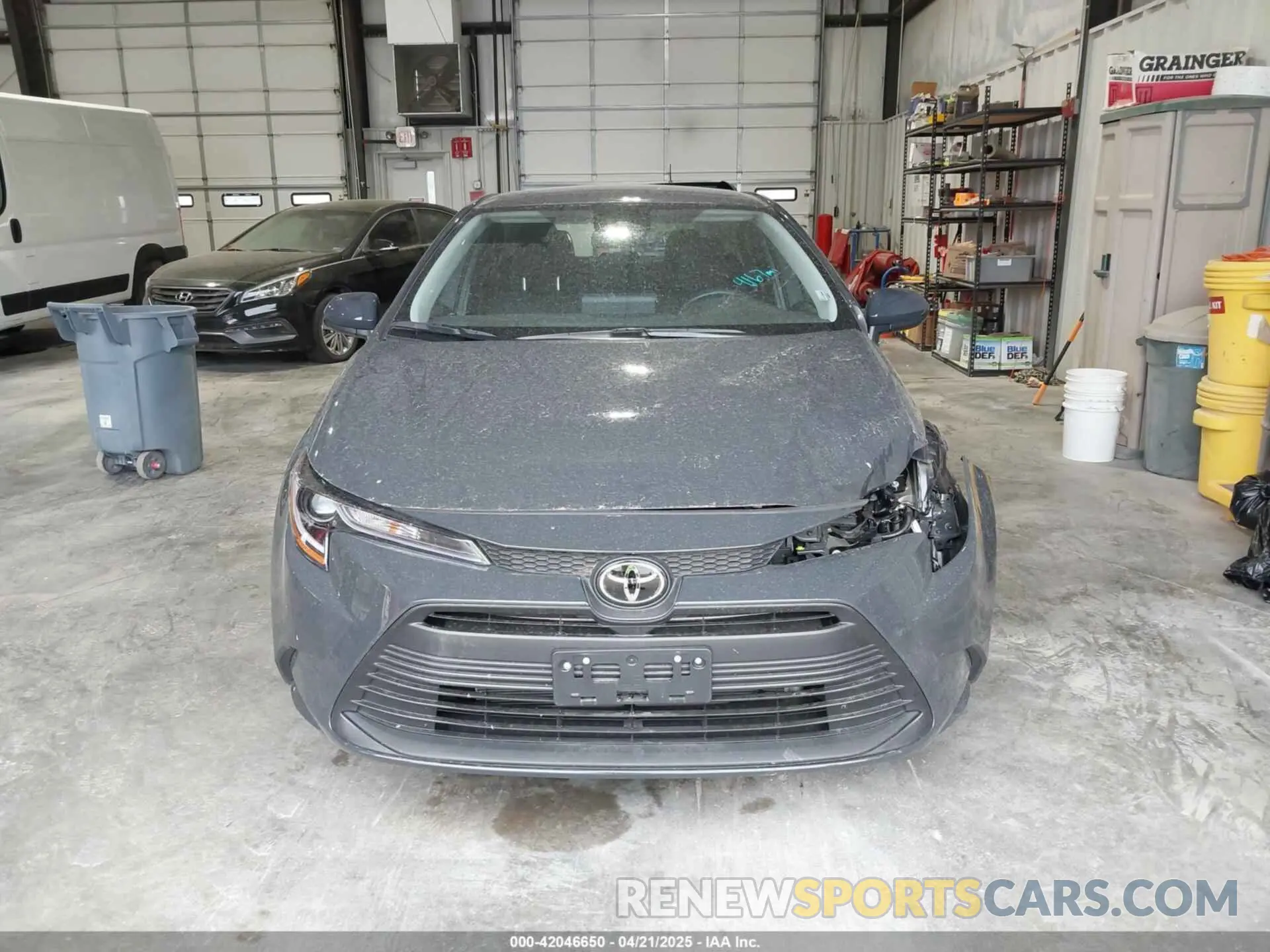 11 Photograph of a damaged car 5YFB4MDE3SP259777 TOYOTA COROLLA 2025