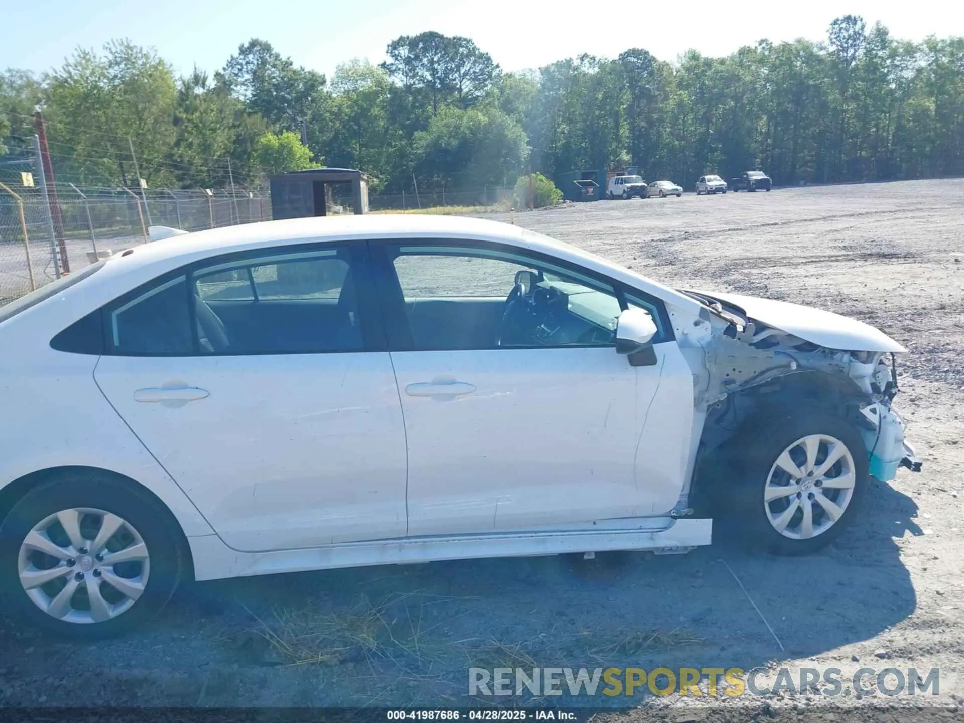 14 Photograph of a damaged car 5YFB4MDE3SP273131 TOYOTA COROLLA 2025