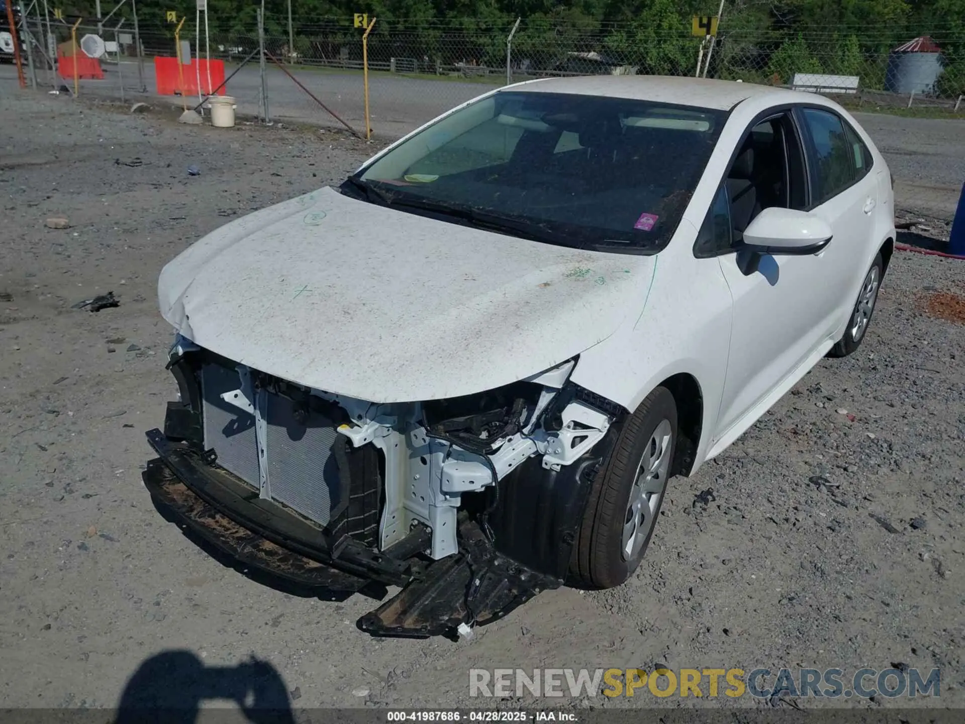 2 Photograph of a damaged car 5YFB4MDE3SP273131 TOYOTA COROLLA 2025