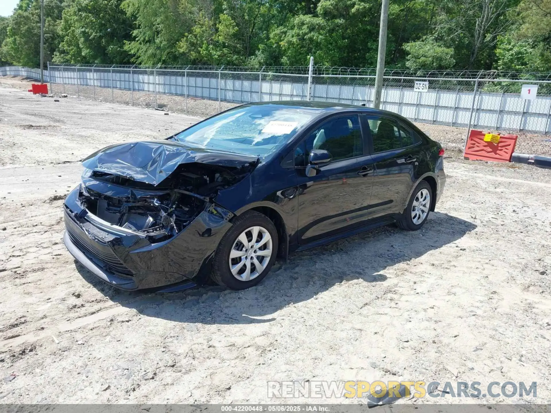 2 Photograph of a damaged car 5YFB4MDE3SP280662 TOYOTA COROLLA 2025