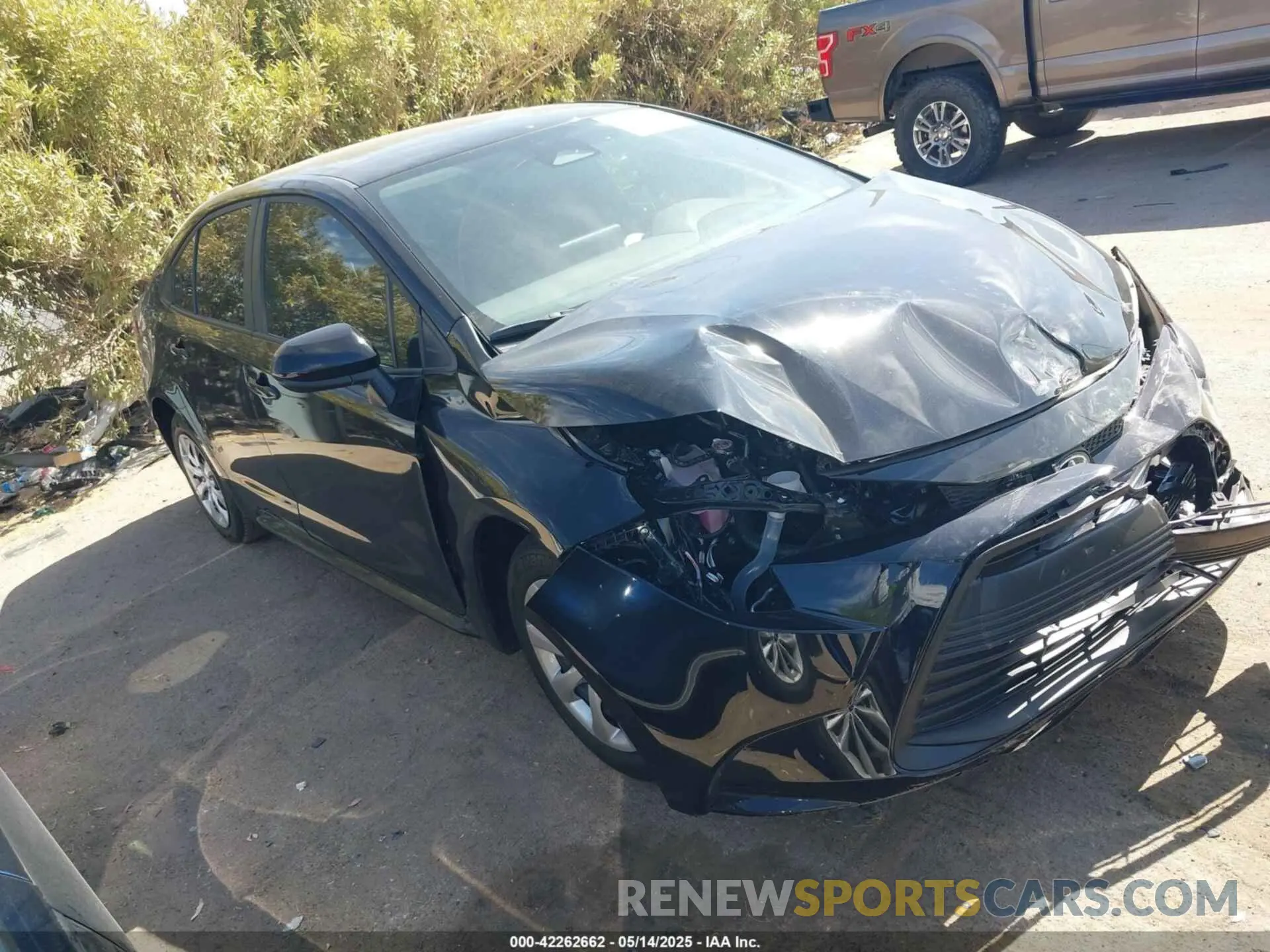 1 Photograph of a damaged car 5YFB4MDE3SP286008 TOYOTA COROLLA 2025