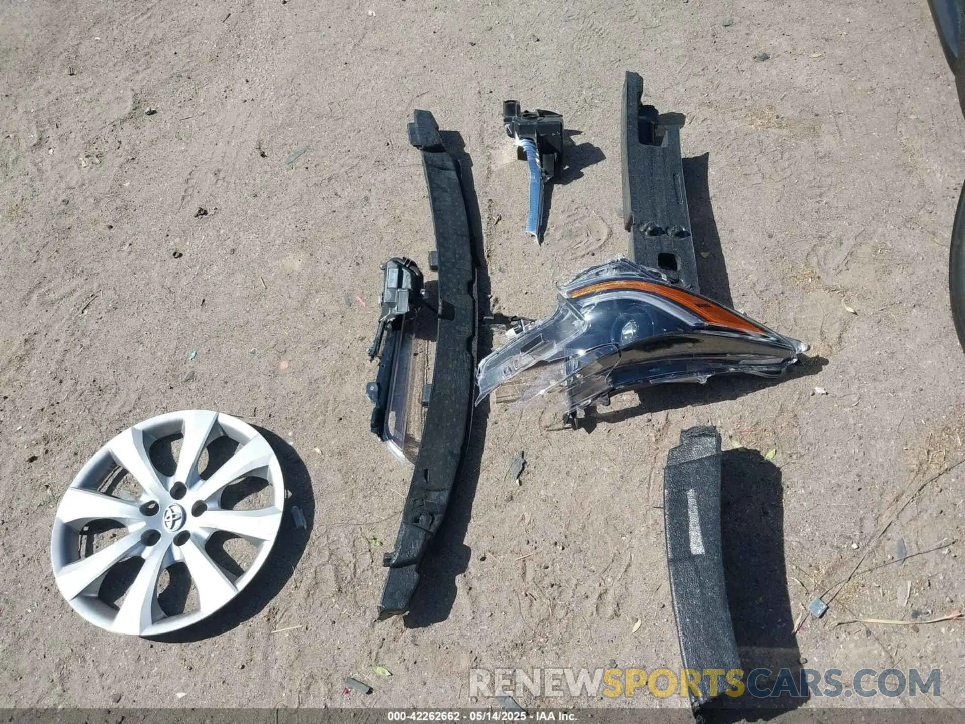 12 Photograph of a damaged car 5YFB4MDE3SP286008 TOYOTA COROLLA 2025