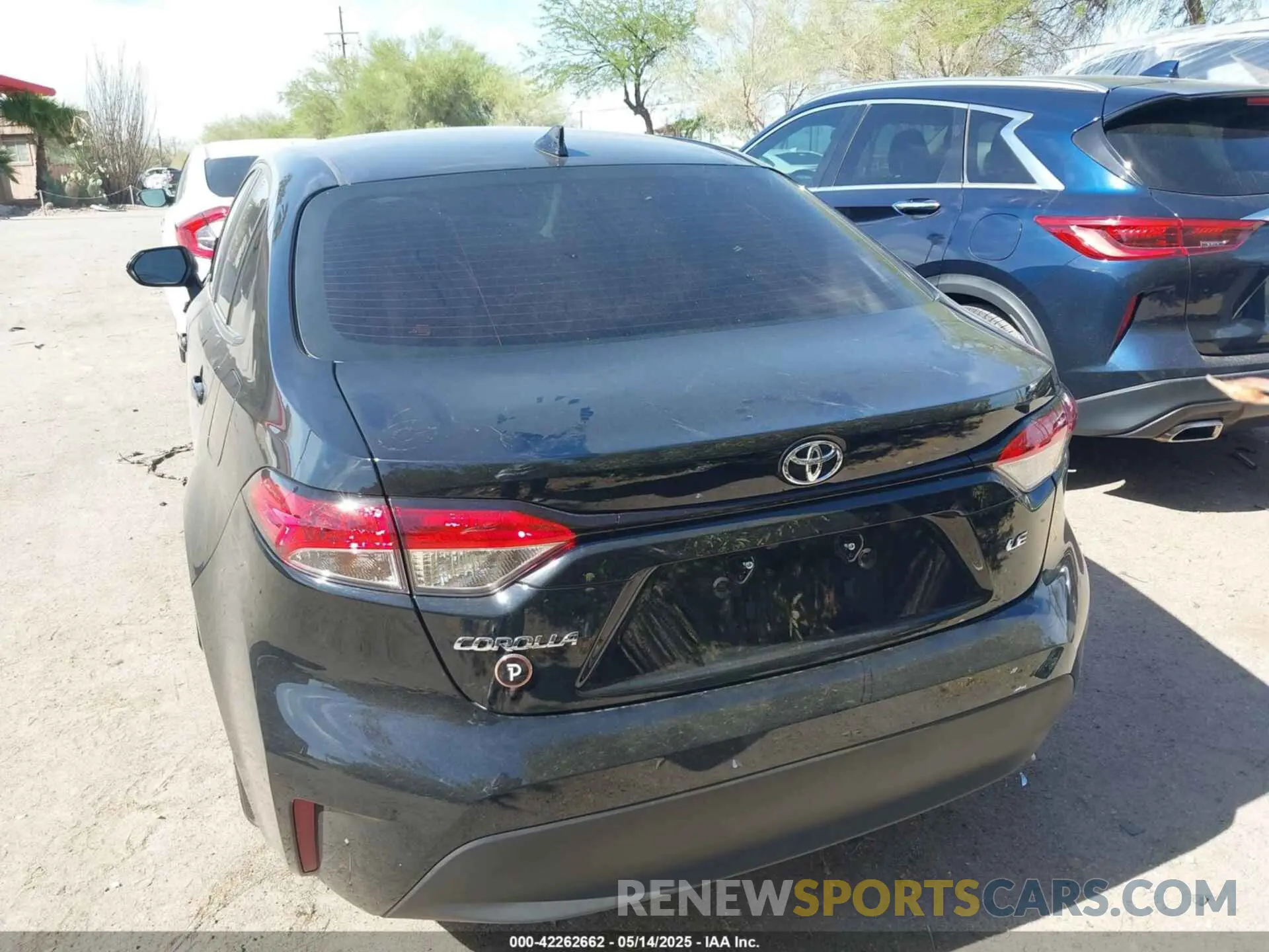 17 Photograph of a damaged car 5YFB4MDE3SP286008 TOYOTA COROLLA 2025
