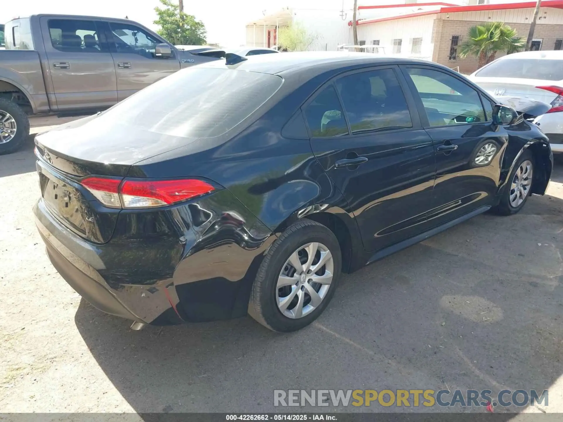 4 Photograph of a damaged car 5YFB4MDE3SP286008 TOYOTA COROLLA 2025