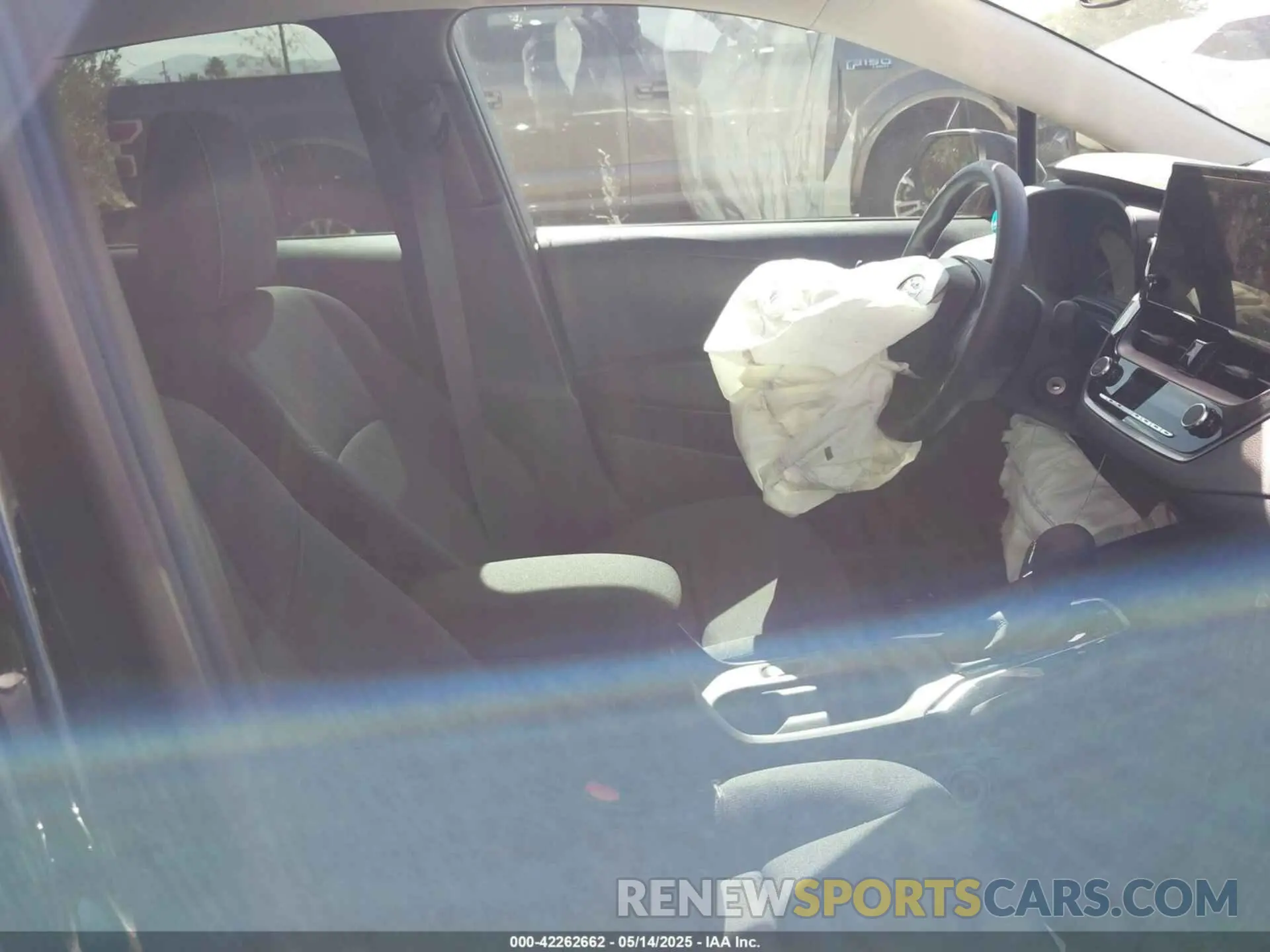 5 Photograph of a damaged car 5YFB4MDE3SP286008 TOYOTA COROLLA 2025