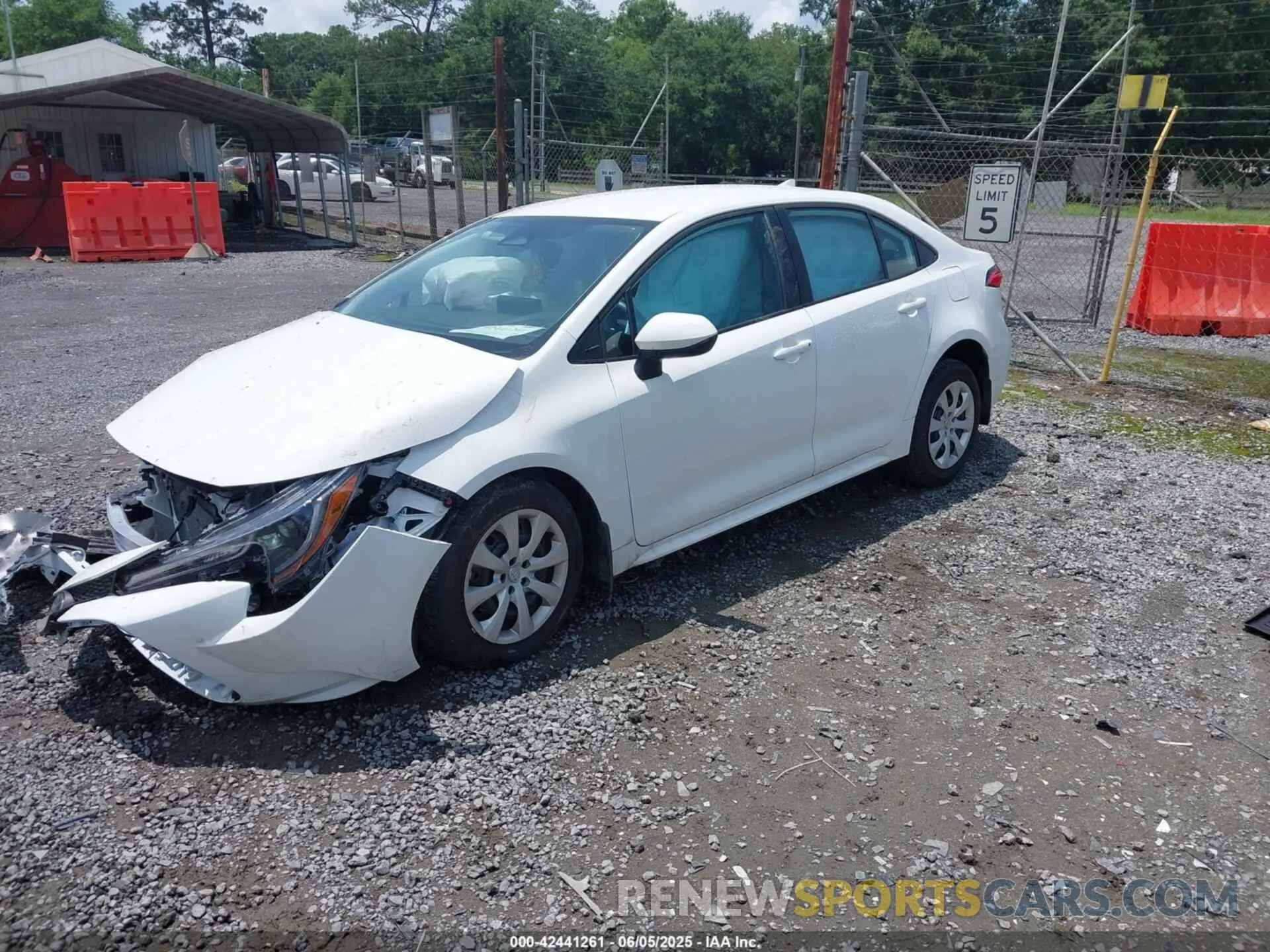 2 Photograph of a damaged car 5YFB4MDE3SP288924 TOYOTA COROLLA 2025