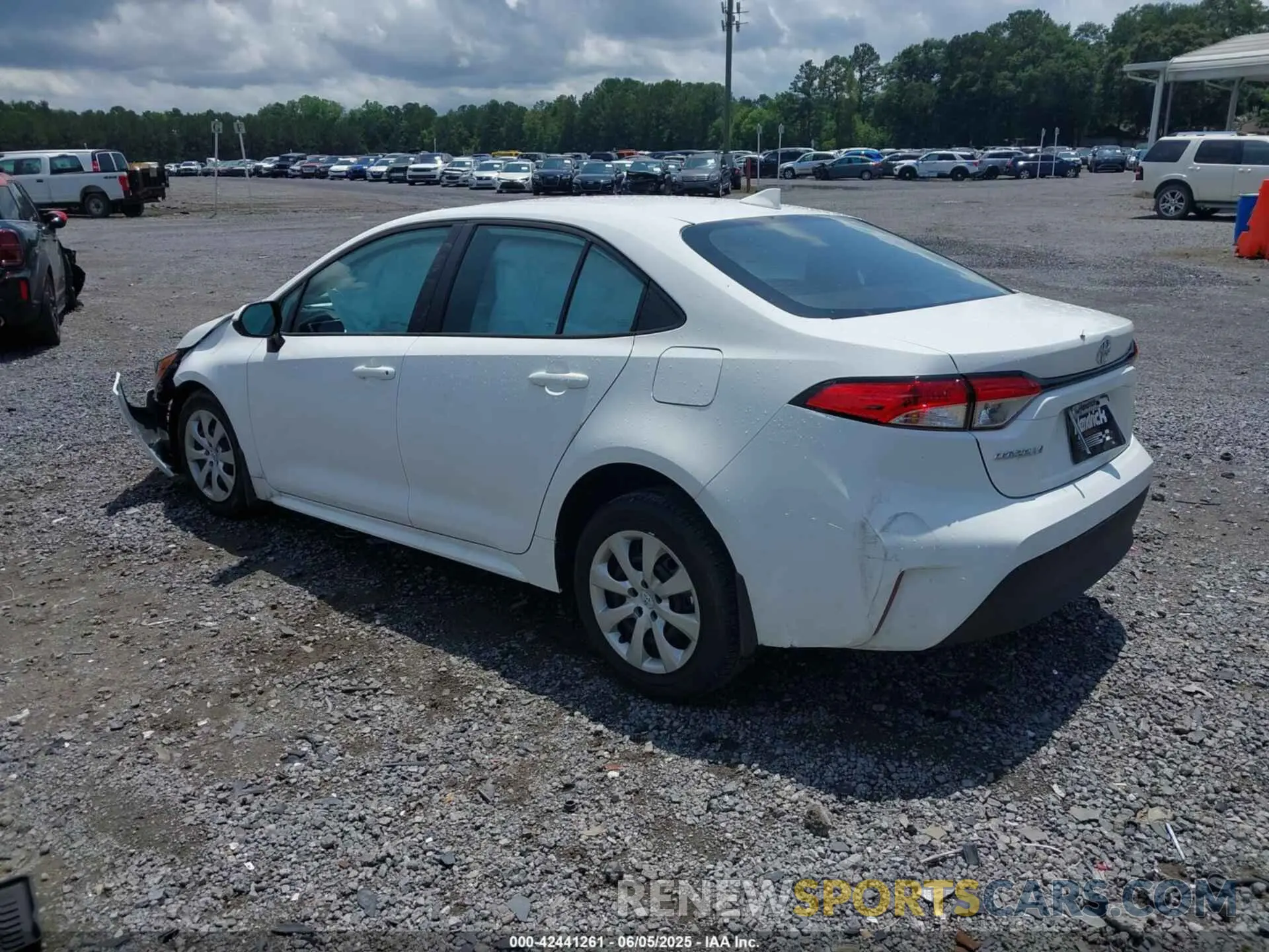 3 Photograph of a damaged car 5YFB4MDE3SP288924 TOYOTA COROLLA 2025