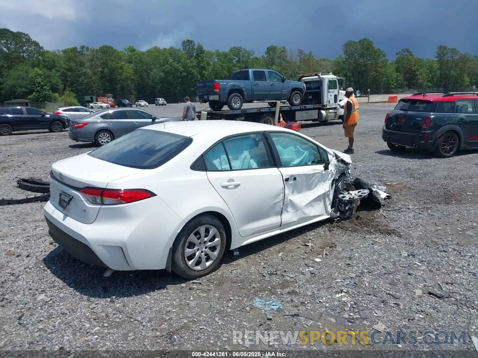 4 Photograph of a damaged car 5YFB4MDE3SP288924 TOYOTA COROLLA 2025