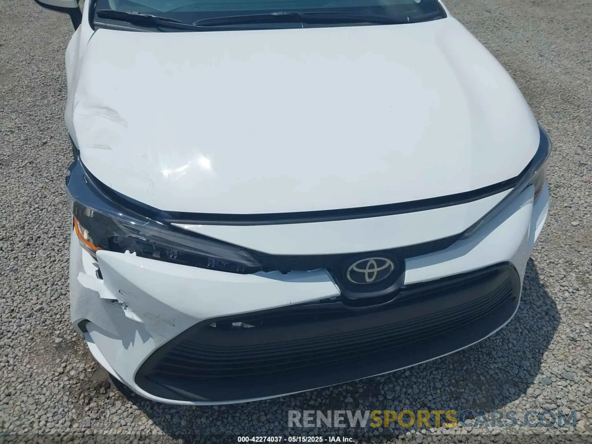 17 Photograph of a damaged car 5YFB4MDE4SP266477 TOYOTA COROLLA 2025