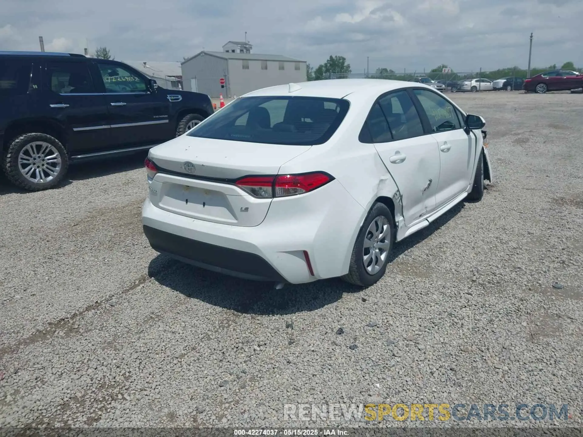 4 Photograph of a damaged car 5YFB4MDE4SP266477 TOYOTA COROLLA 2025
