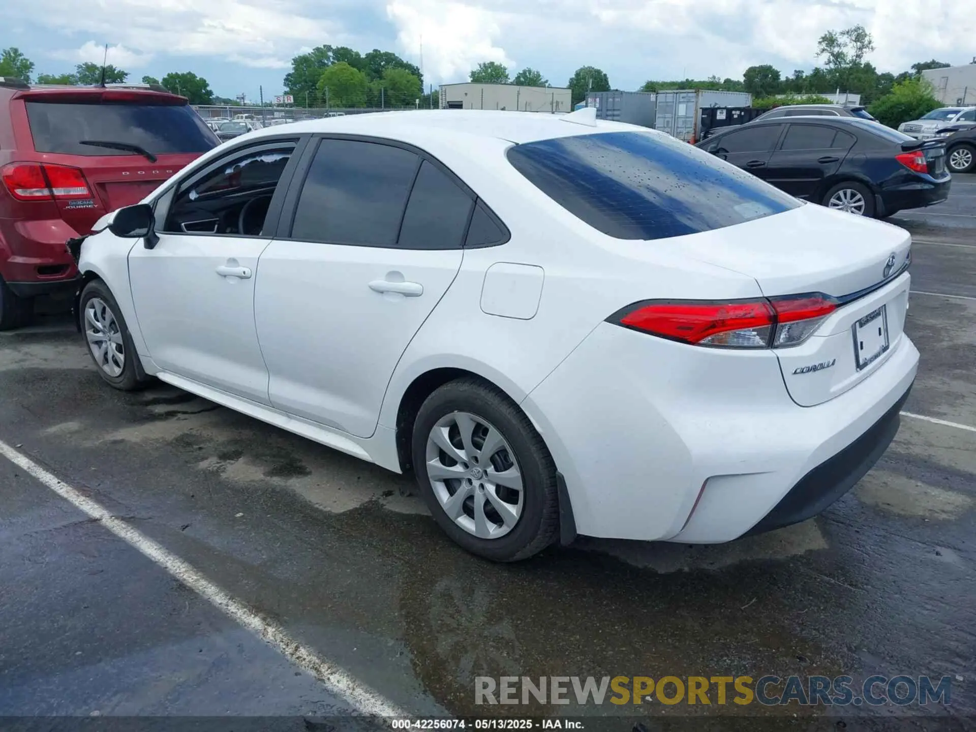 14 Photograph of a damaged car 5YFB4MDE4SP276037 TOYOTA COROLLA 2025