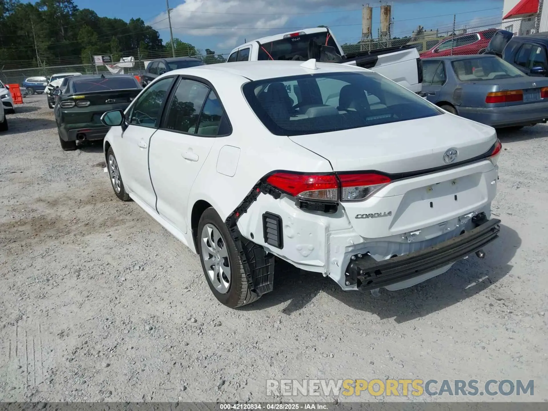 3 Photograph of a damaged car 5YFB4MDE4SP276118 TOYOTA COROLLA 2025