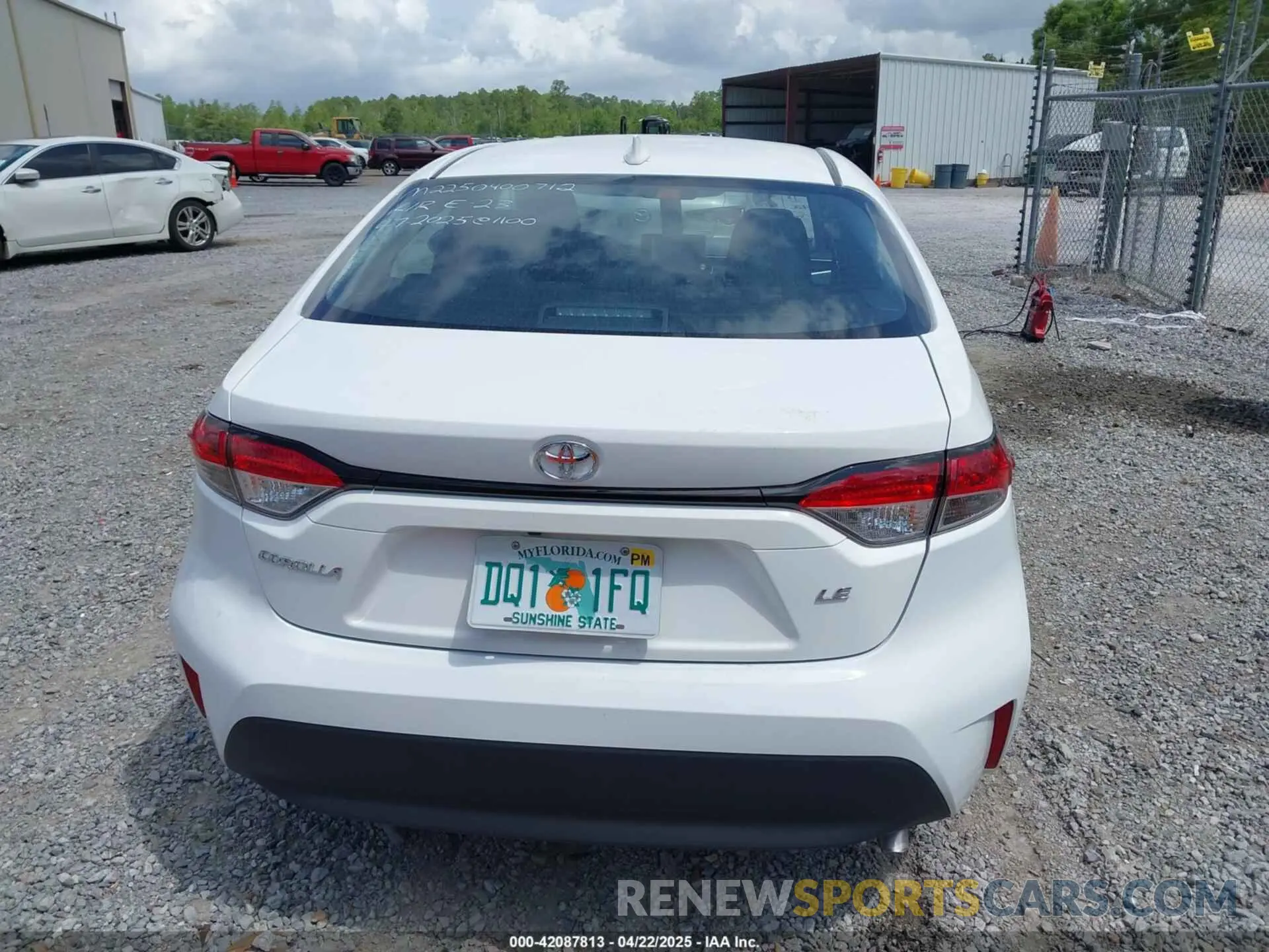 16 Photograph of a damaged car 5YFB4MDE4SP280296 TOYOTA COROLLA 2025