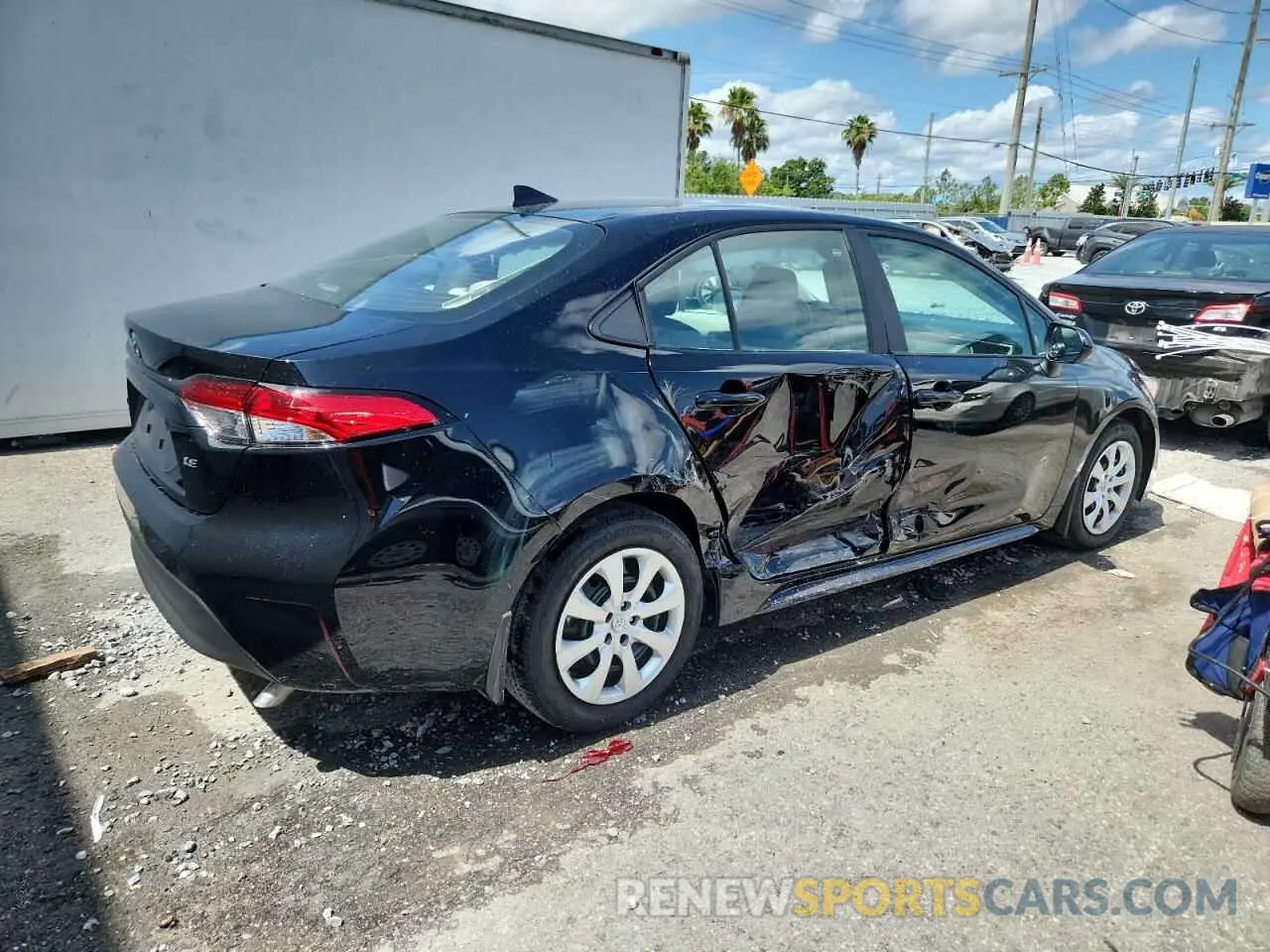 3 Photograph of a damaged car 5YFB4MDE4SP282243 TOYOTA COROLLA 2025
