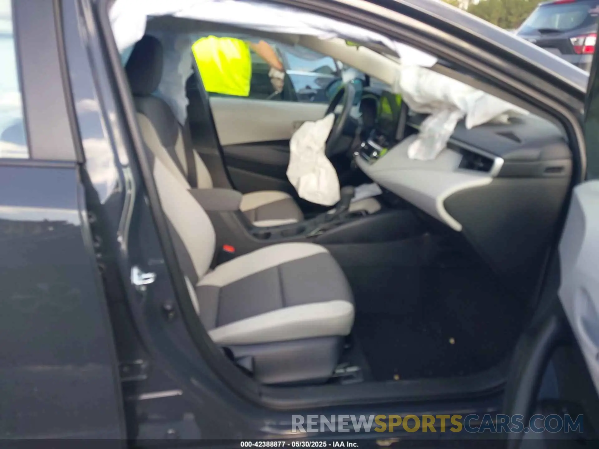 5 Photograph of a damaged car 5YFB4MDE4SP286566 TOYOTA COROLLA 2025