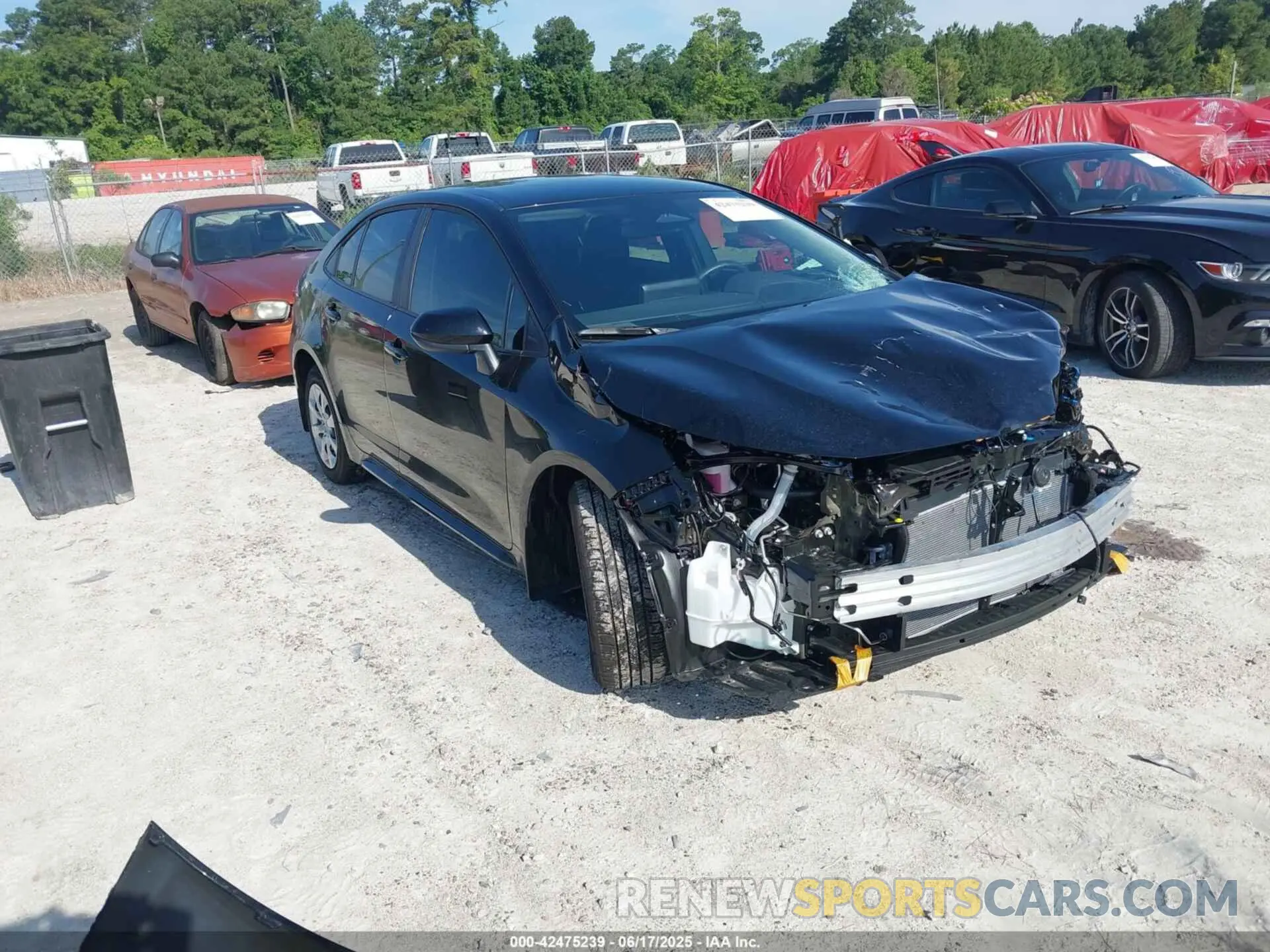 1 Photograph of a damaged car 5YFB4MDE4SP290469 TOYOTA COROLLA 2025
