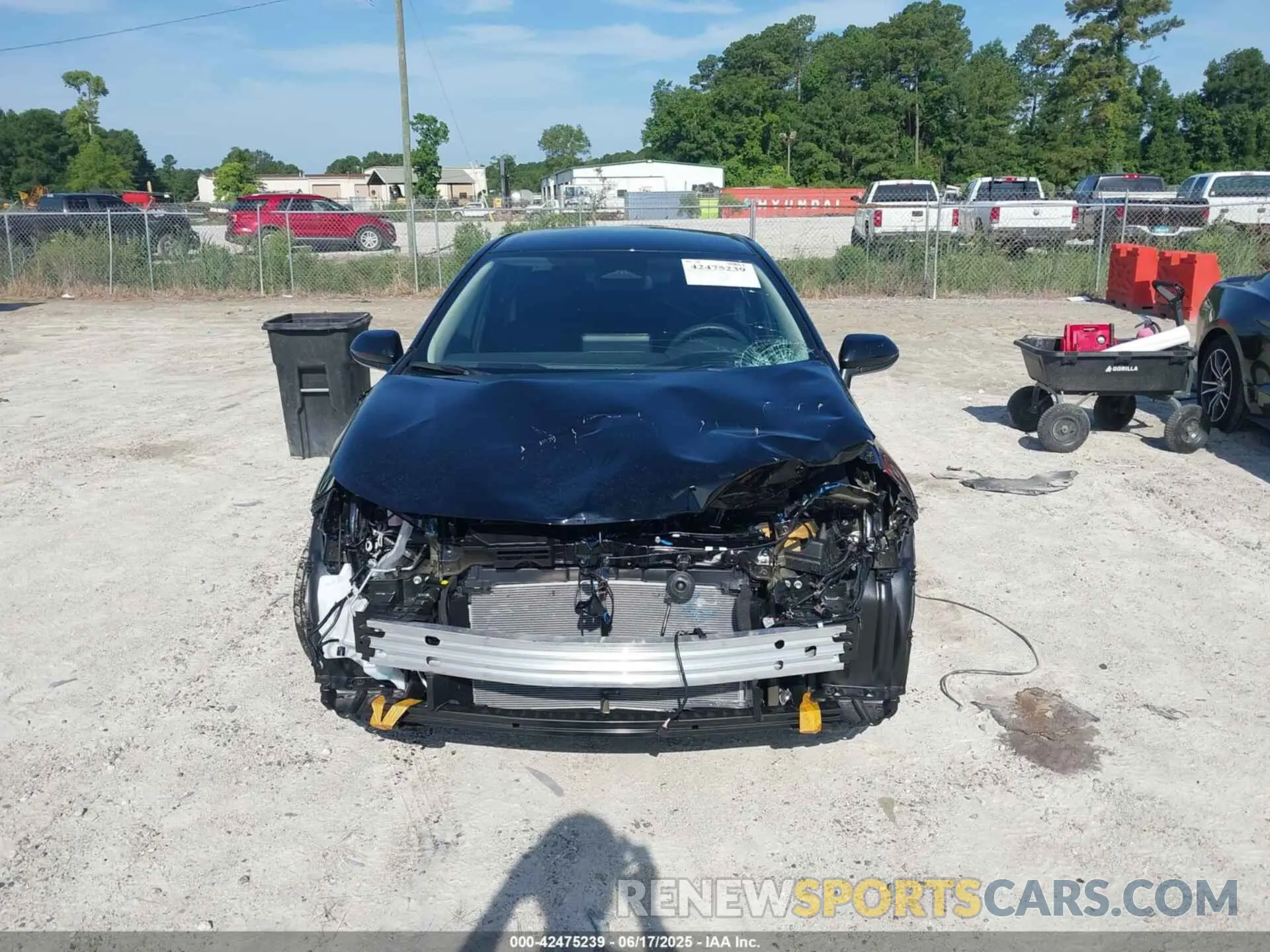 13 Photograph of a damaged car 5YFB4MDE4SP290469 TOYOTA COROLLA 2025