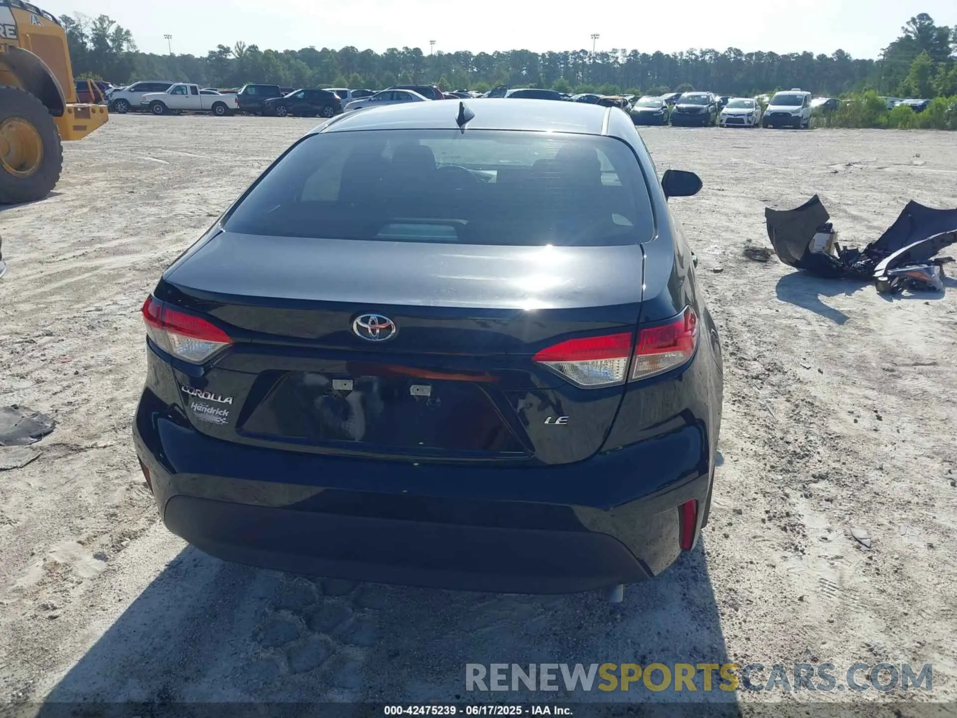 17 Photograph of a damaged car 5YFB4MDE4SP290469 TOYOTA COROLLA 2025