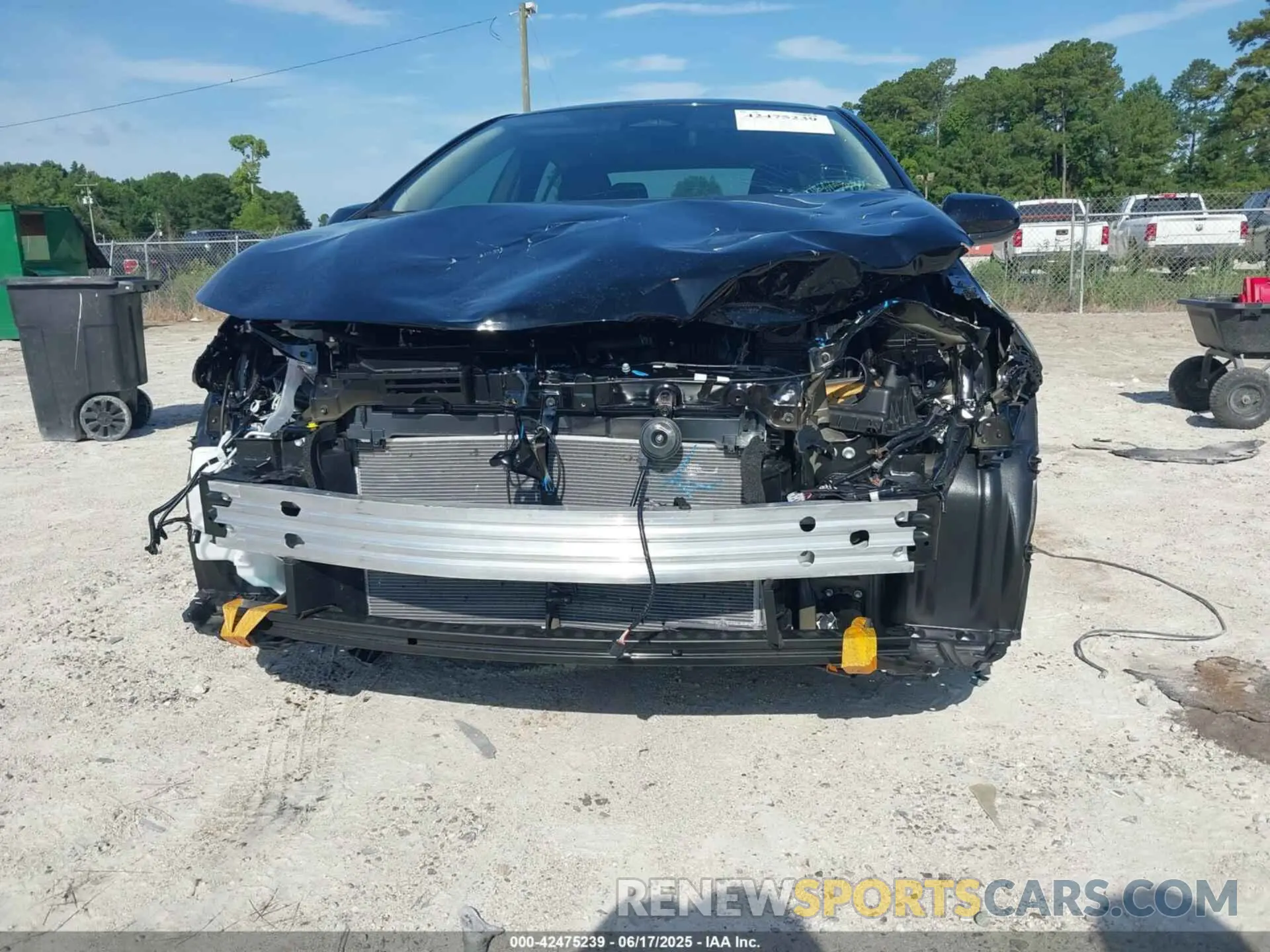 18 Photograph of a damaged car 5YFB4MDE4SP290469 TOYOTA COROLLA 2025
